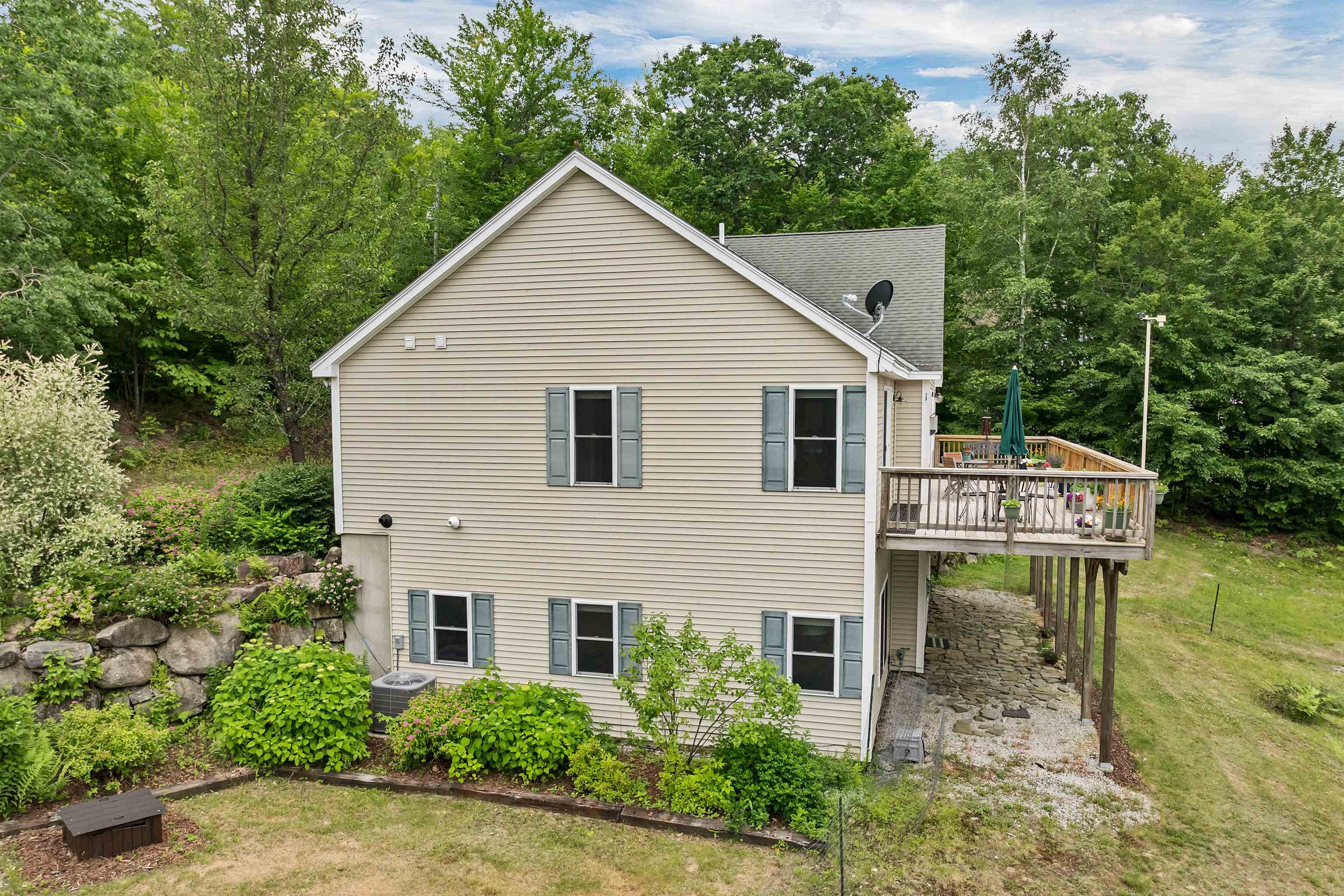 OVER 3000 SQUARE FEET OF LIVING SPACE. . .