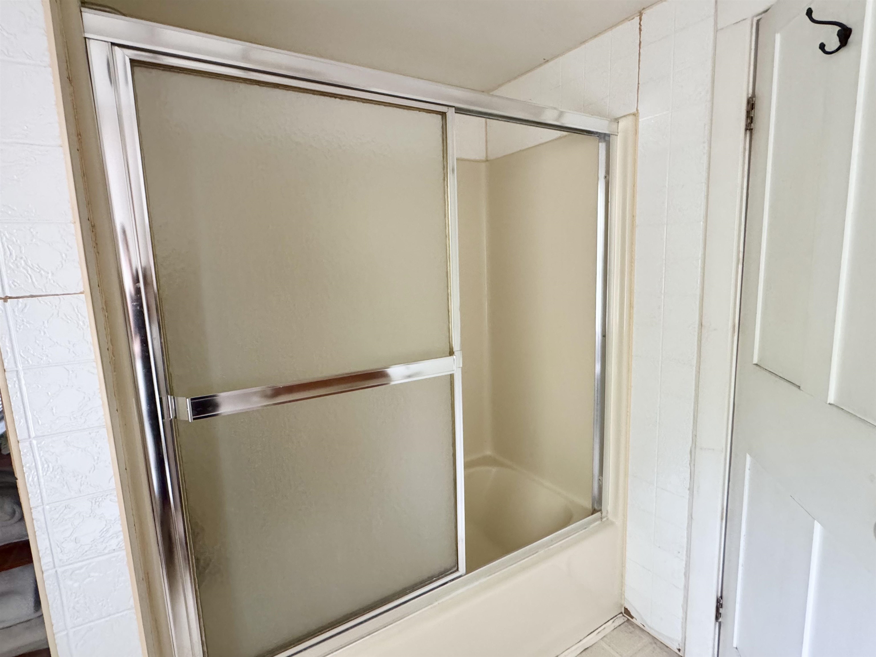 Full bath - second floor