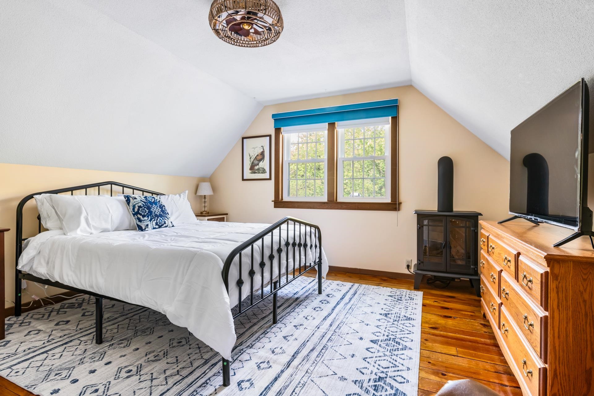 Bedroom 2nd Floor