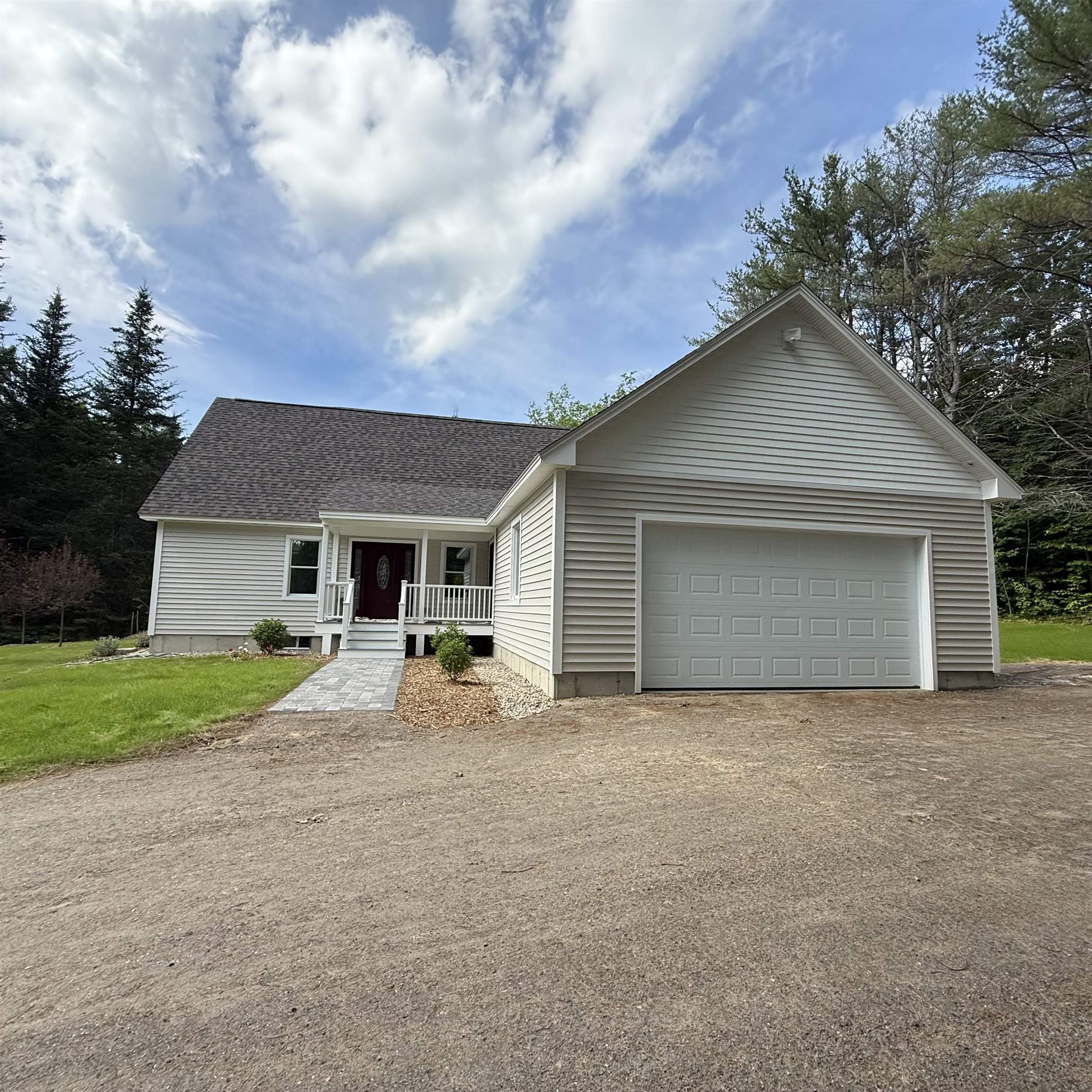 Photo of 4 Hilltop Drive Holderness NH 03245