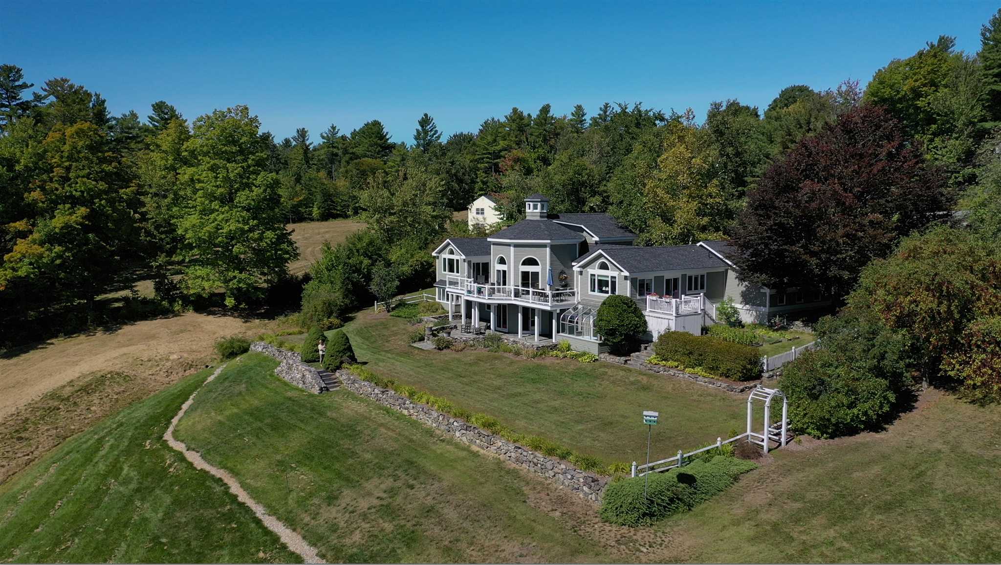 Photo of 906 Main Street New London NH 03257