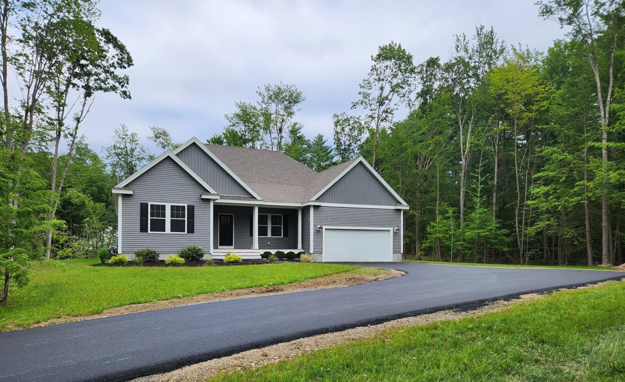 Photo of 35 Reed Road Sandown NH 03873