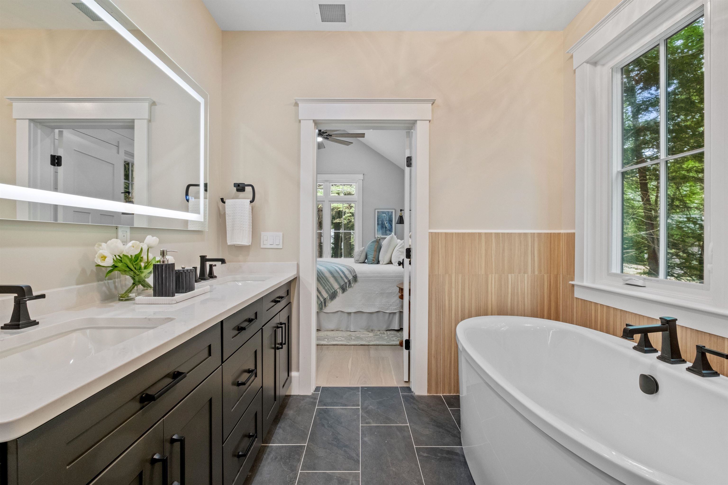 Primary bath with sunken tub, walk in shower
