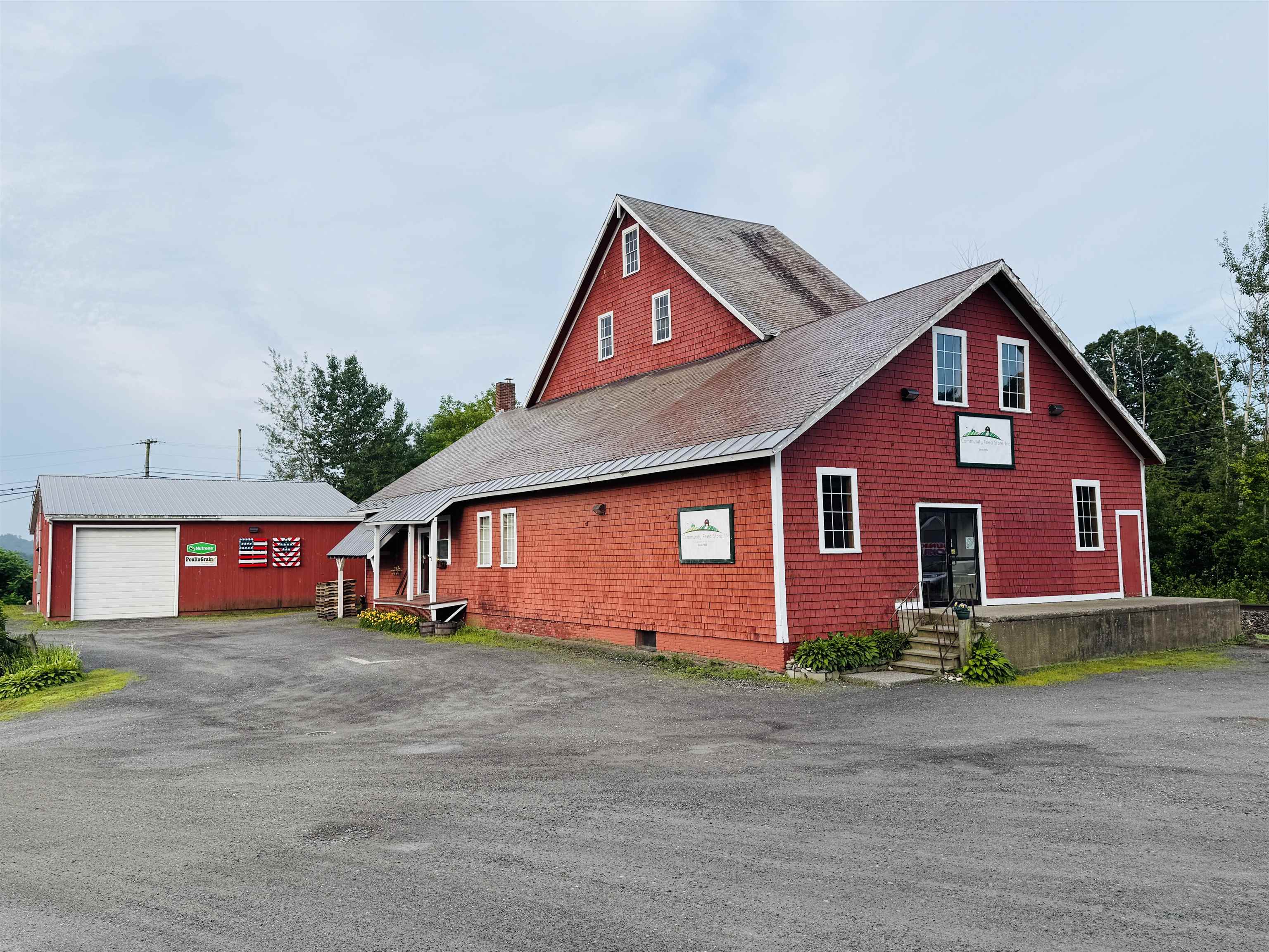 Exceptional Commercial Complex on .40 Acres    ...