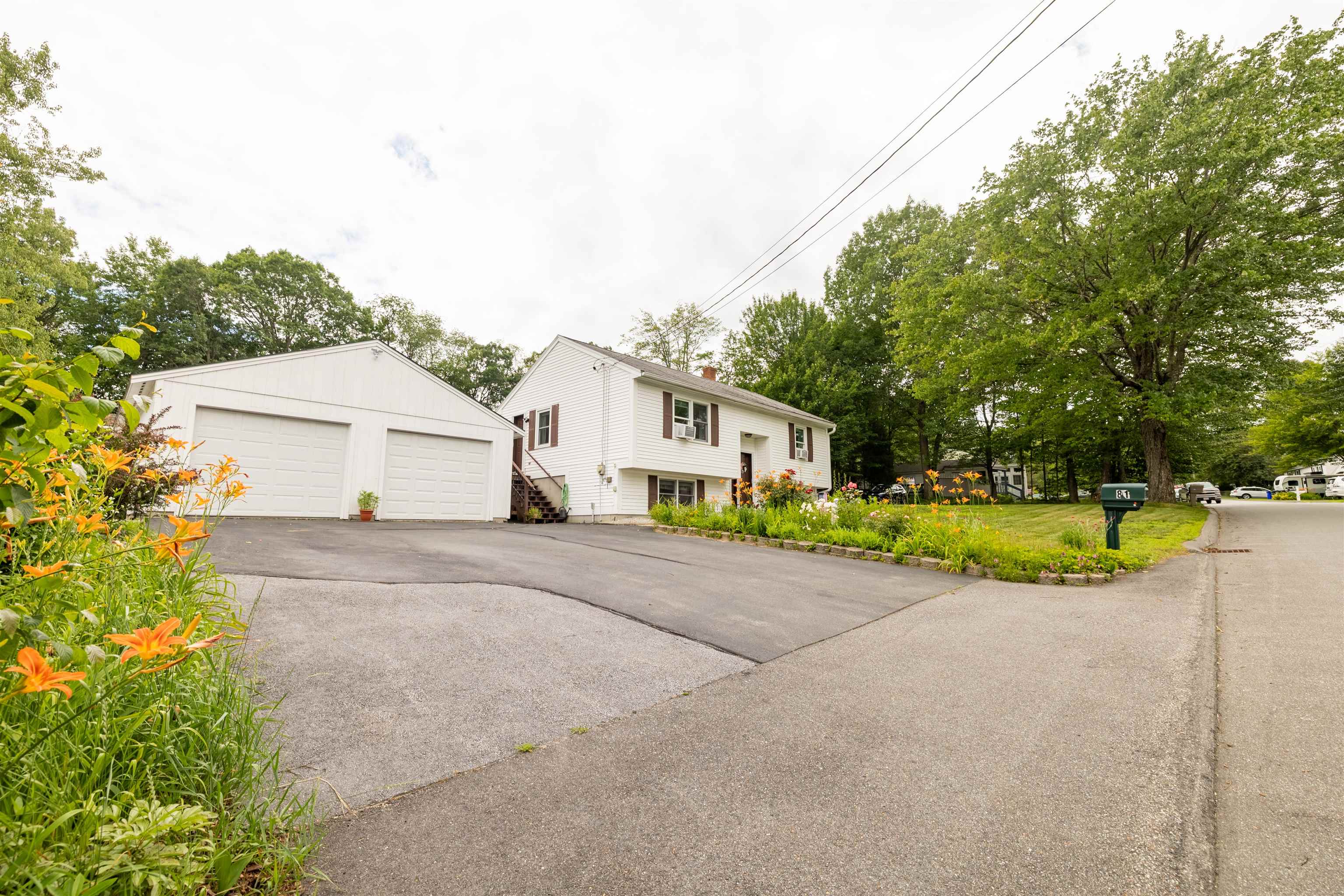 Photo of 81 Warren Avenue Goffstown NH 03102