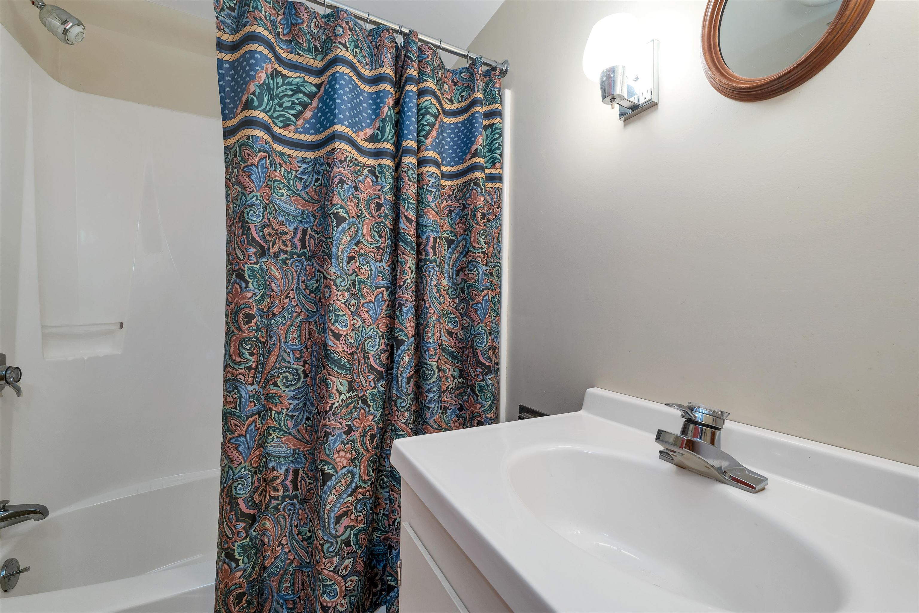 Full bathroom on second floor