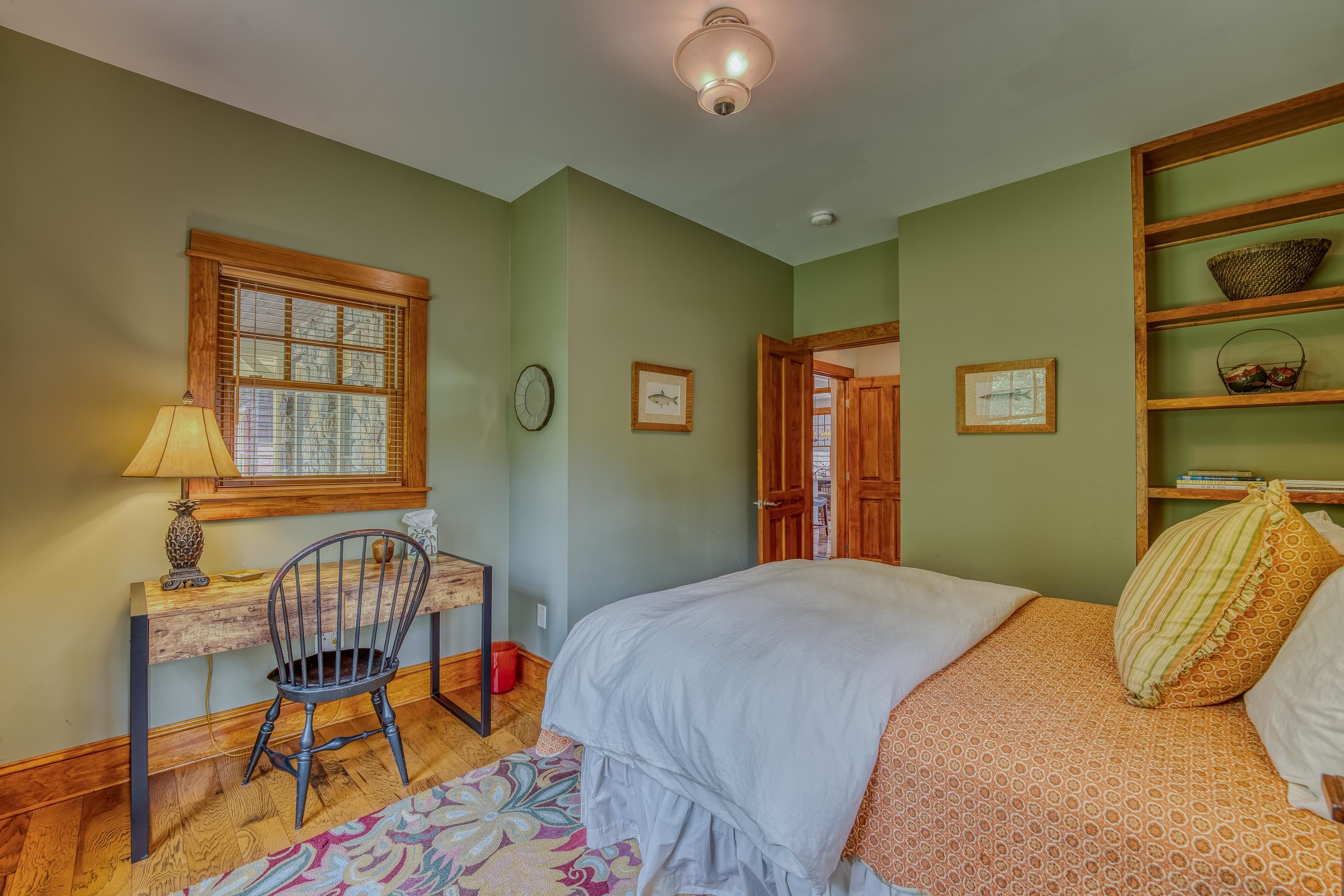 1st Floor Guest En-Suite