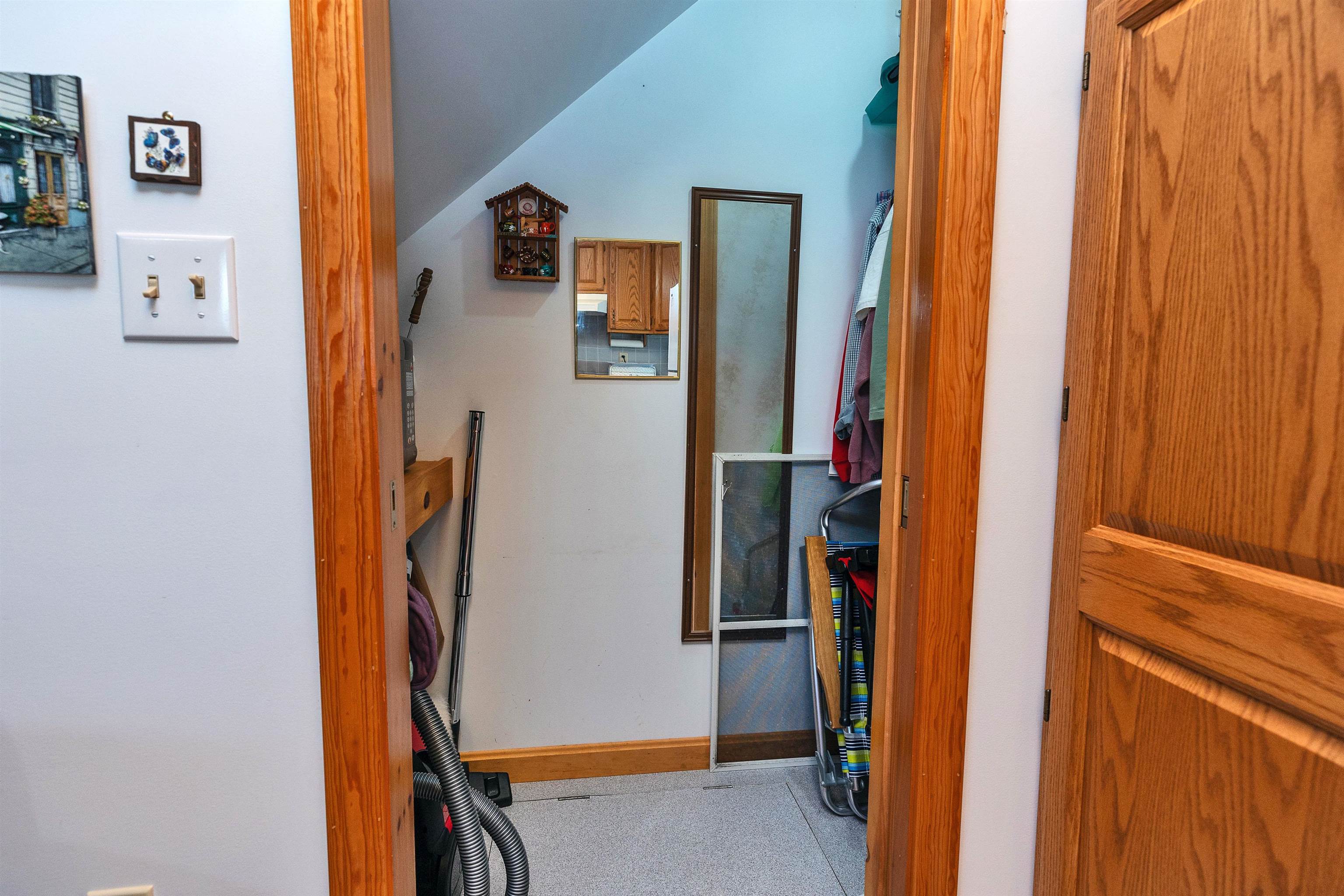 Photo 18 of 41