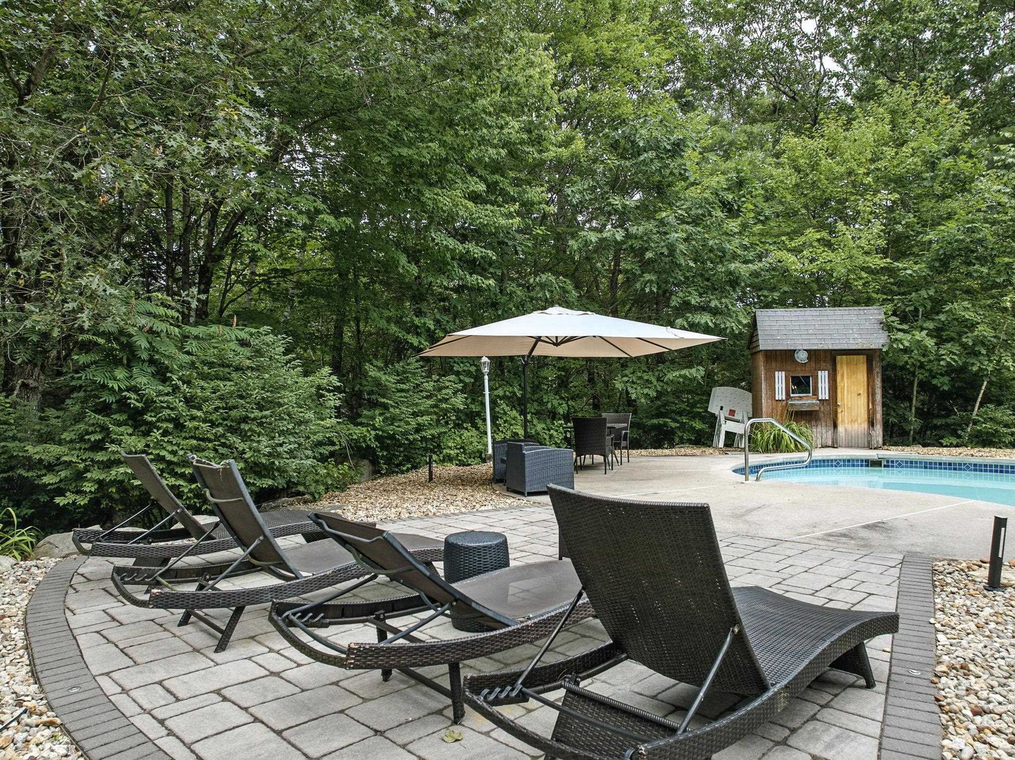 Hardscaping Surrounds Pool