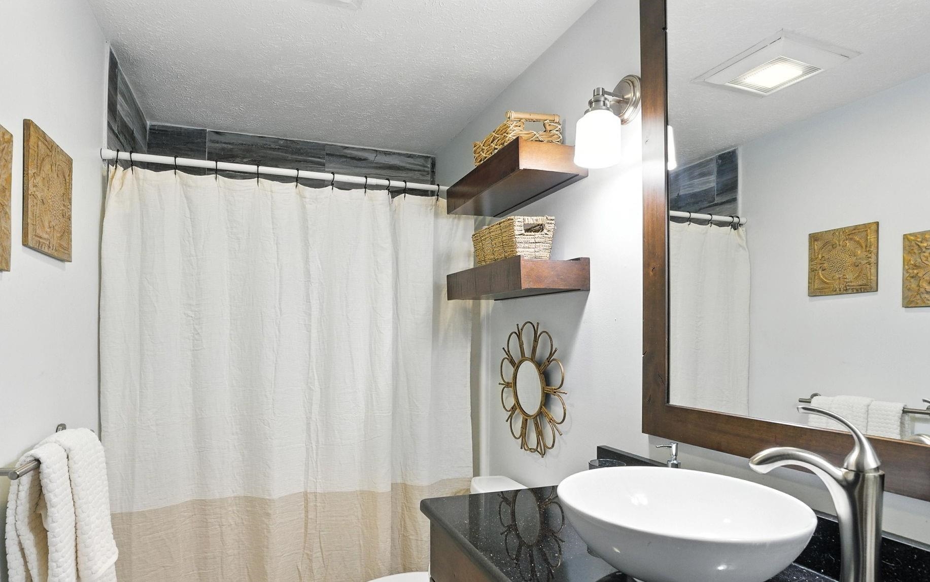 Primary Suite Full Bath