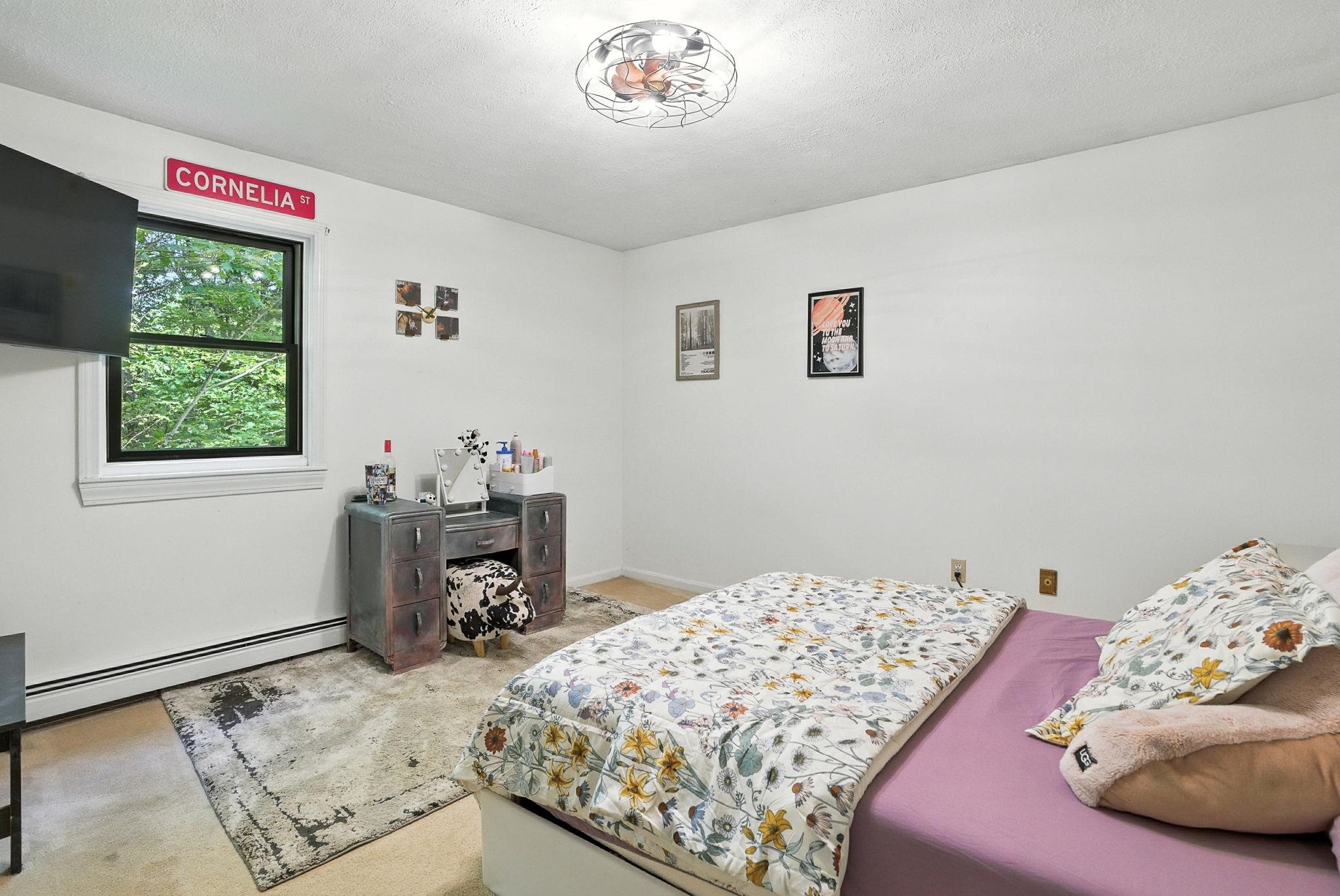 13.6 x 12.8 Bedroom