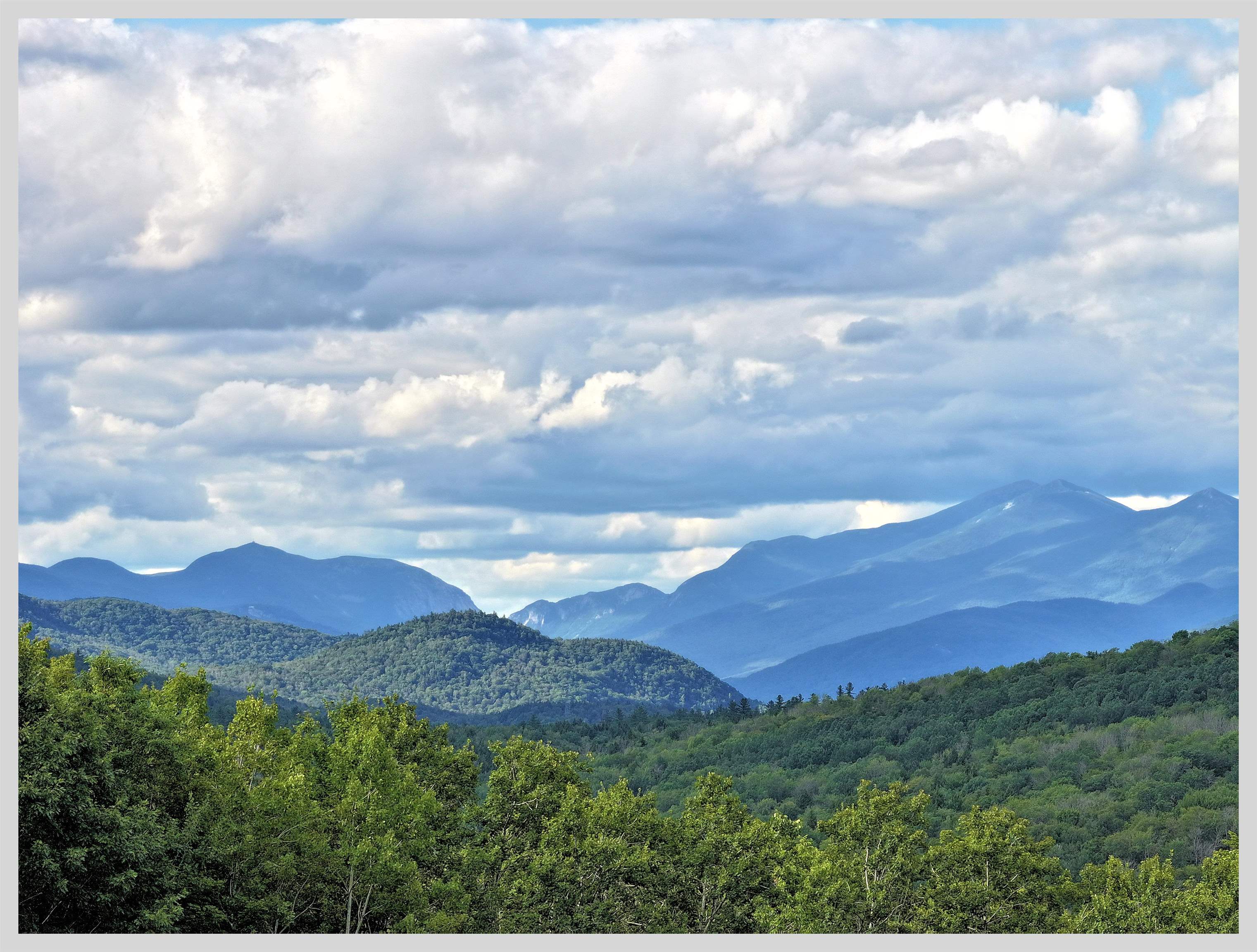Afternoon clouds in the Notch