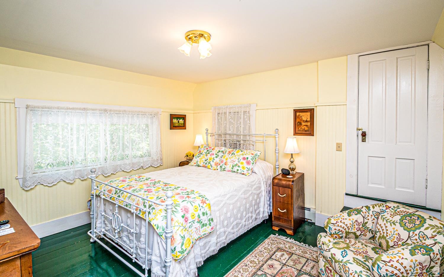Cottage Room
