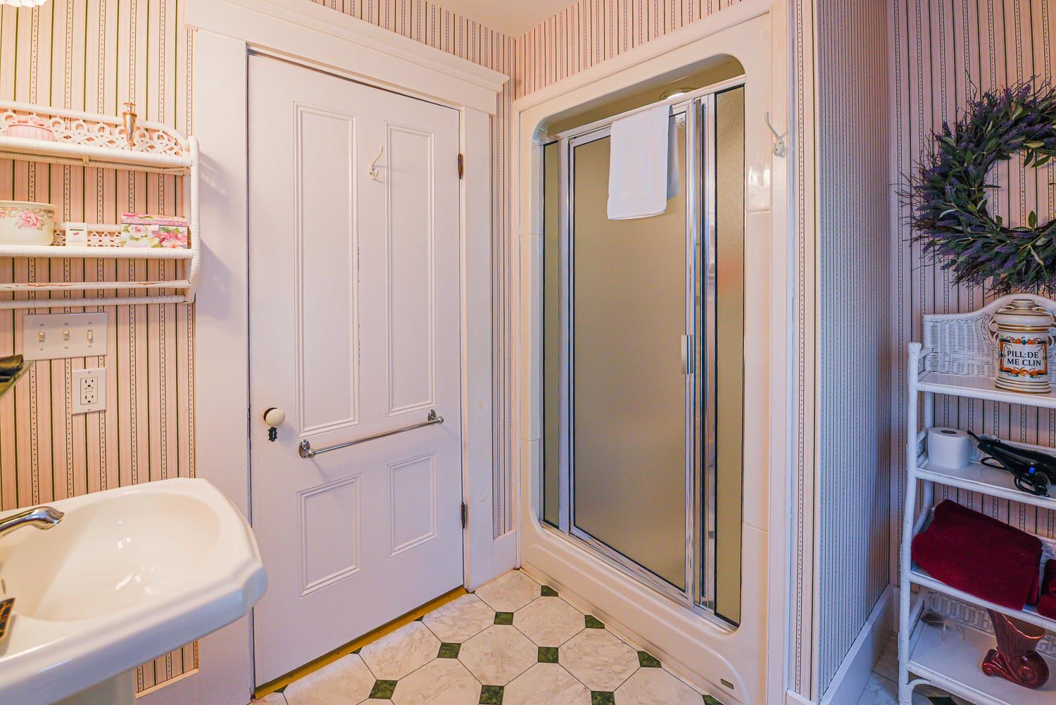 Firefly Bathroom