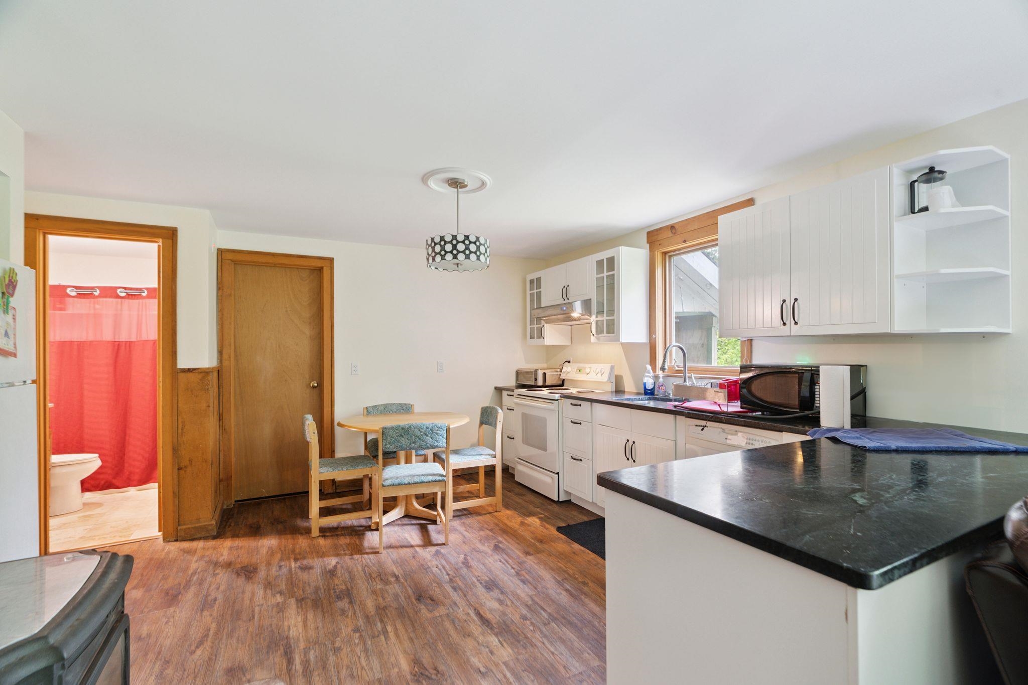 Level 1 Kitchen/Living