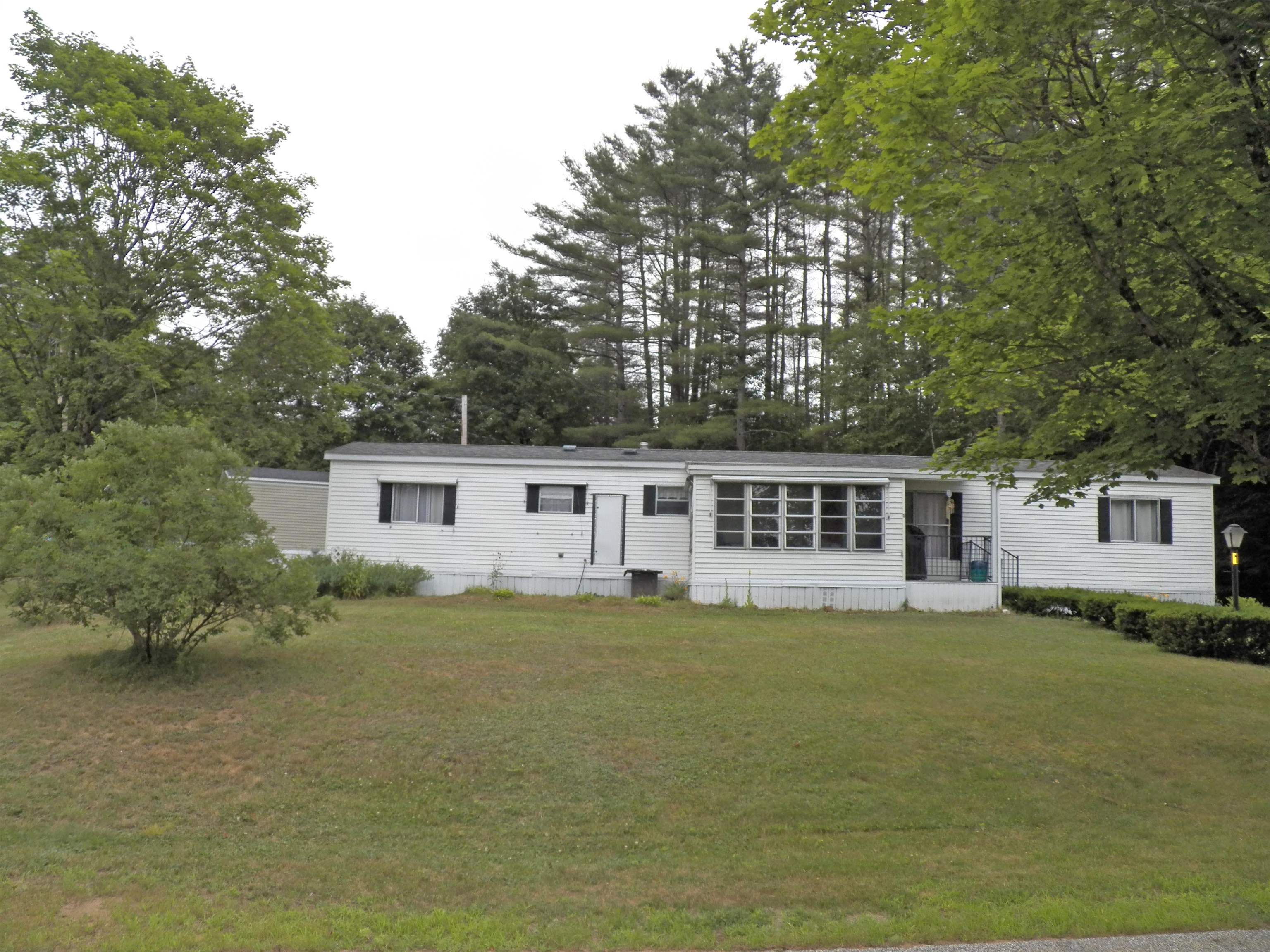 Photo of 1 Woodgate Circle Tilton NH 03276