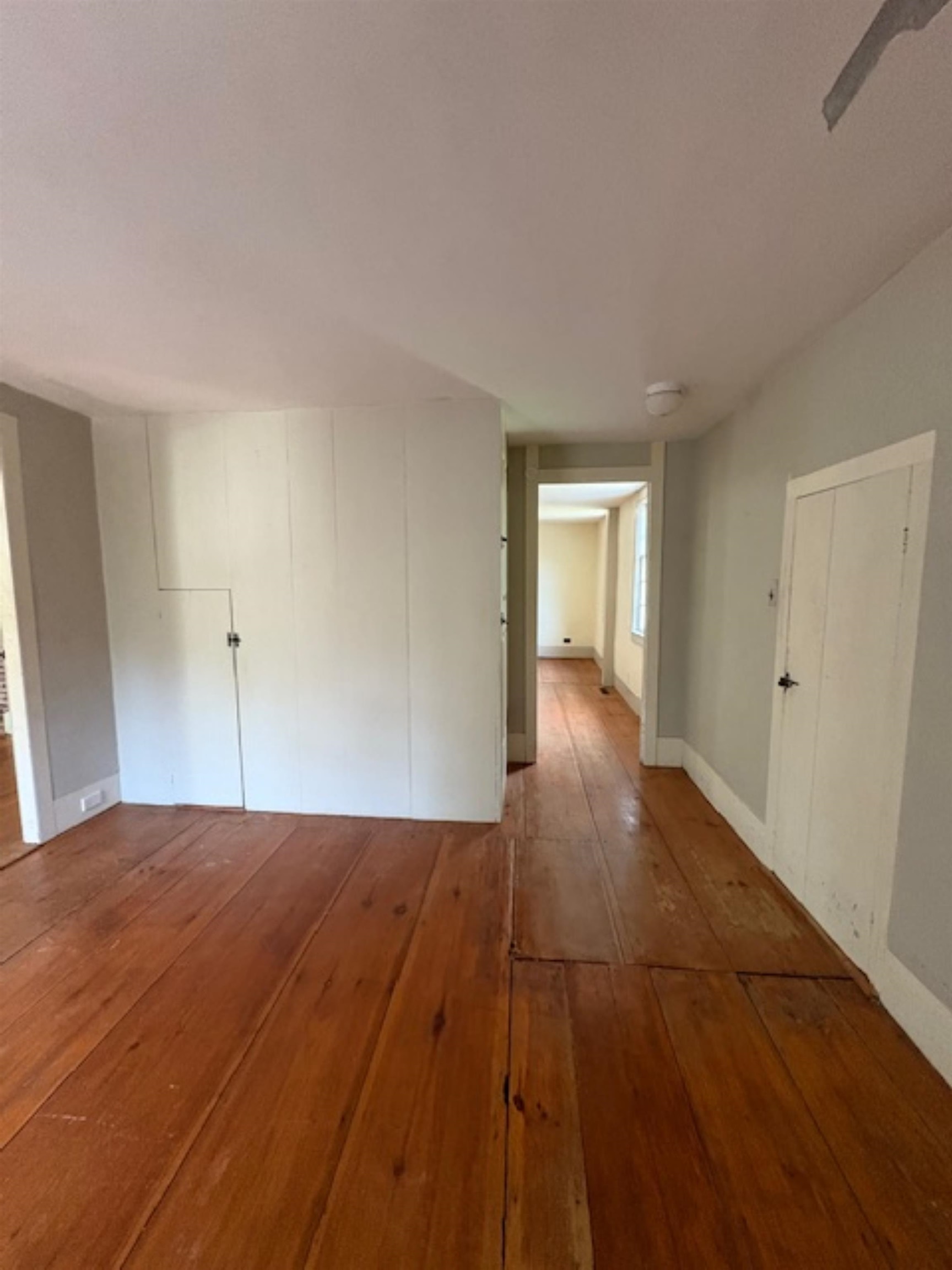 2nd floor bedroom/etc