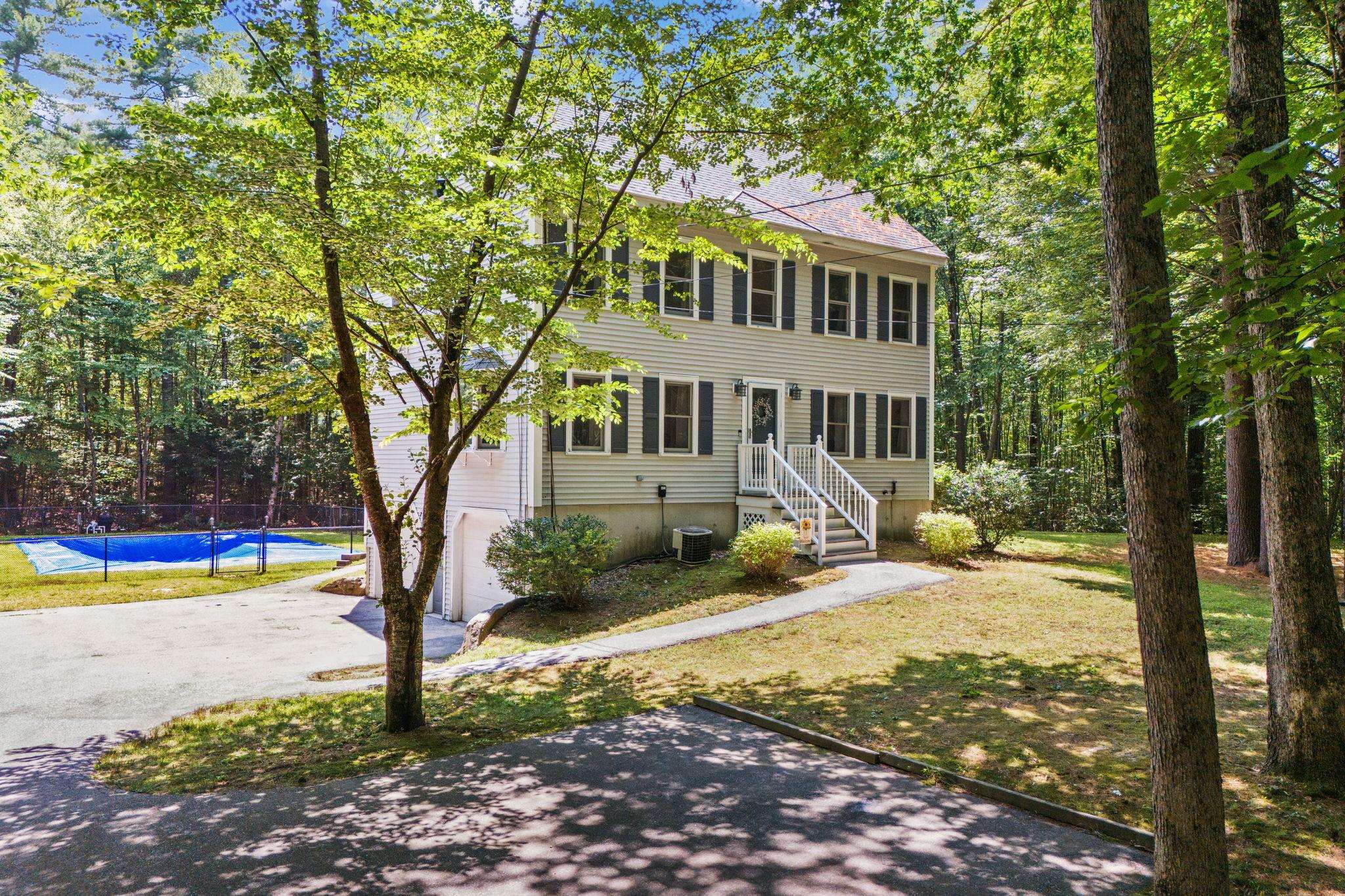 MLS 5051972: 71 Moose Hollow Road, Danville NH