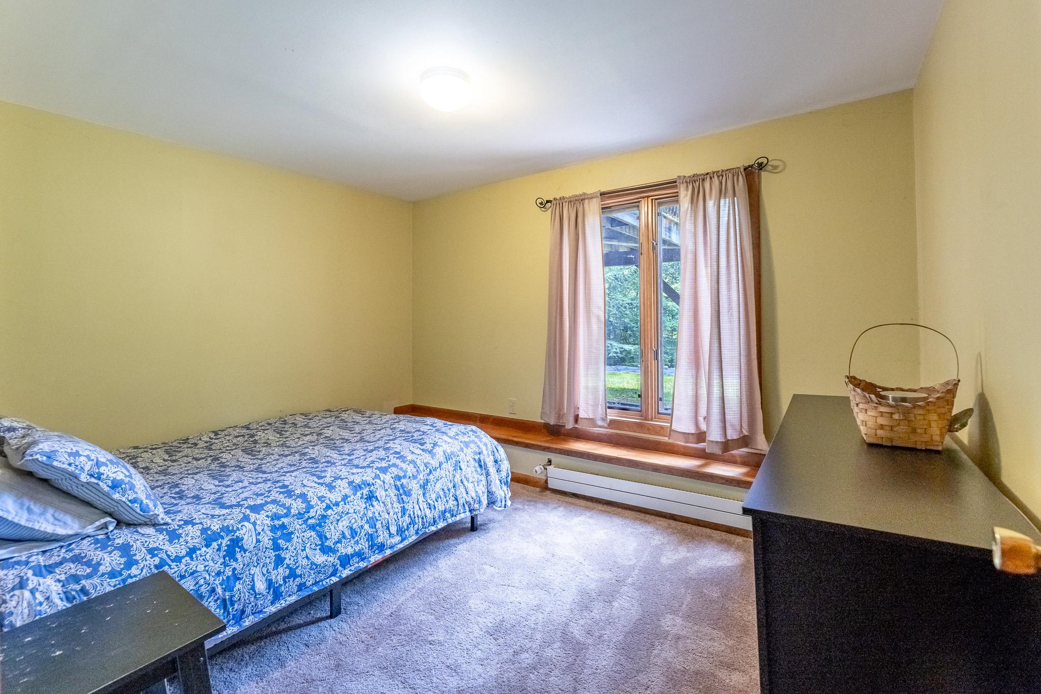 Bedroom/Den - Lower level 23650152