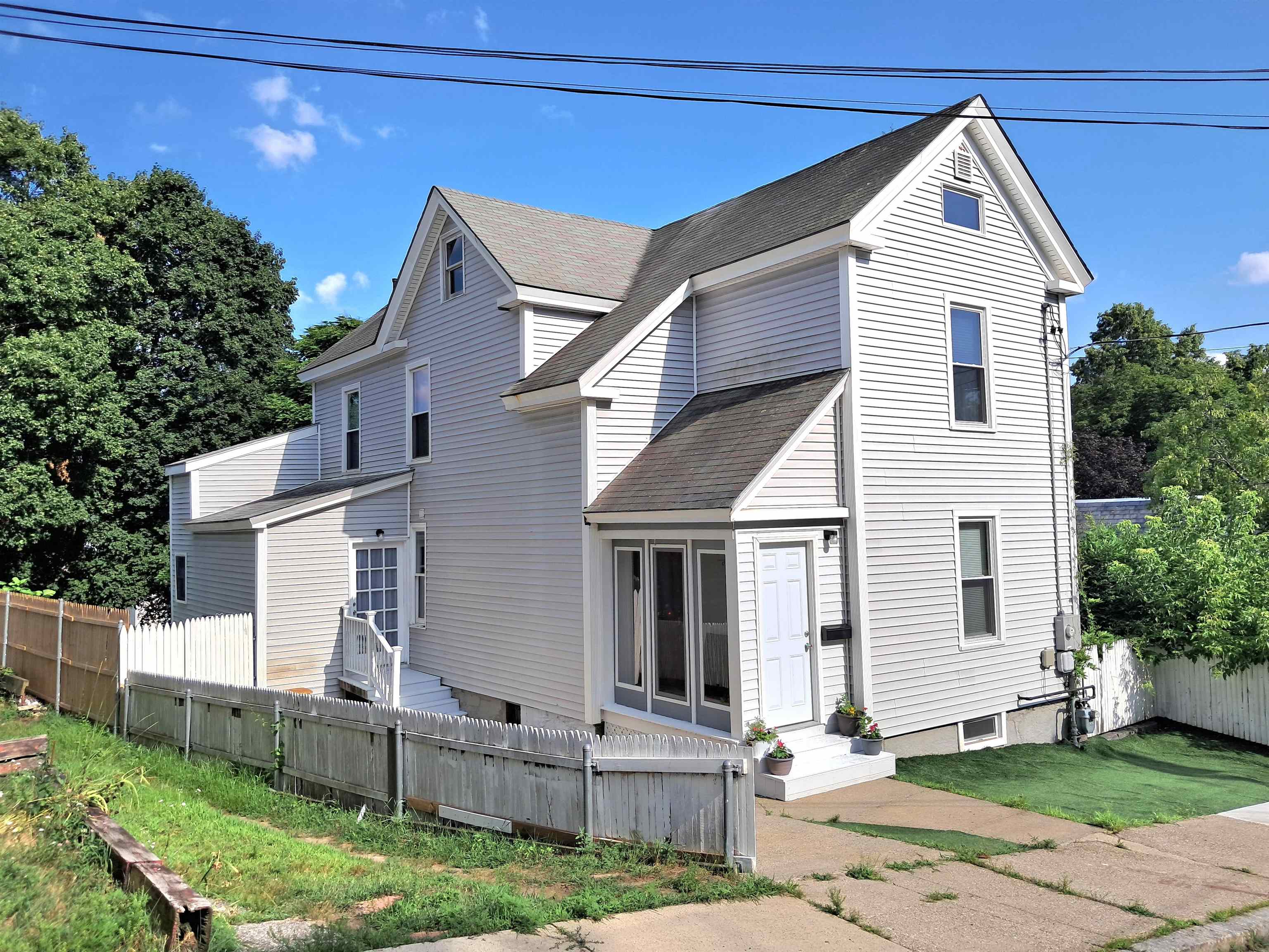 MLS 5052023: 43 Cross Street, Nashua NH