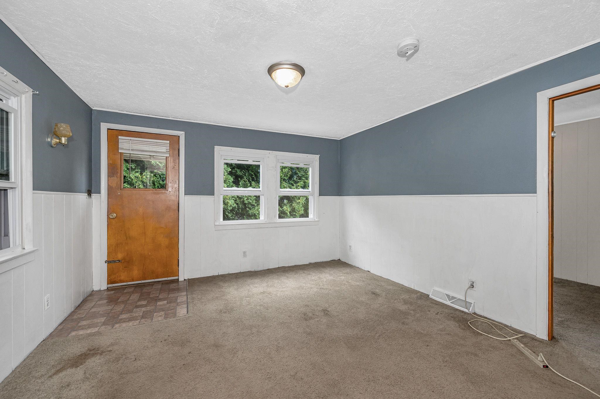 Photo 15 of 34