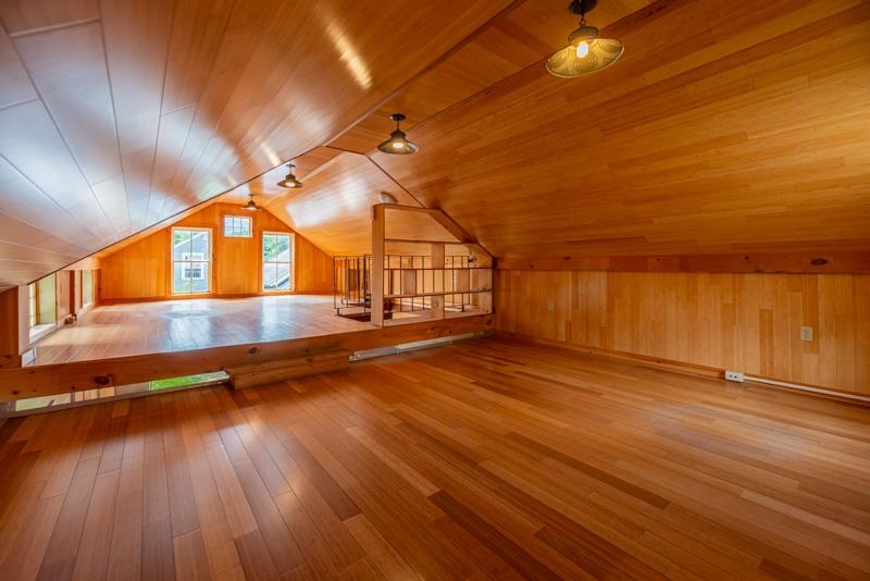Beautiful Woodwork and light!