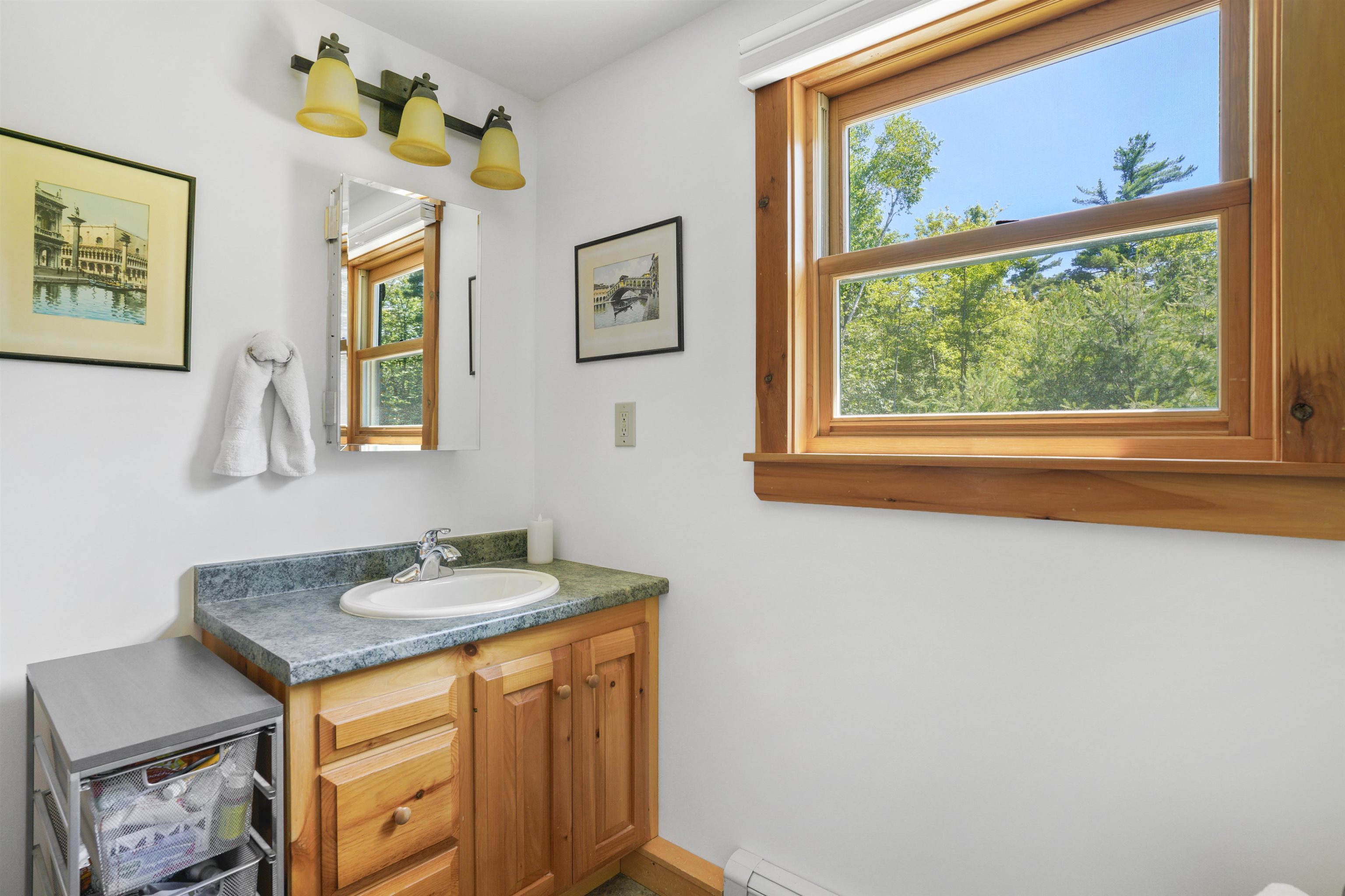 Primary bedroom suite vanity
