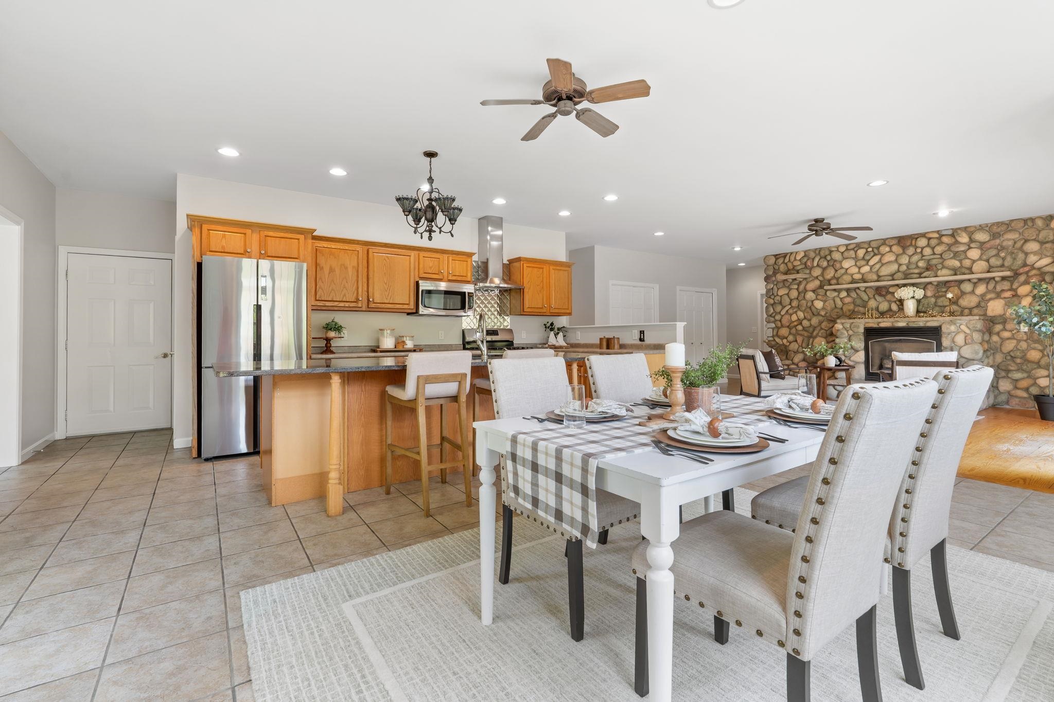 Main House Kitchen/Dining