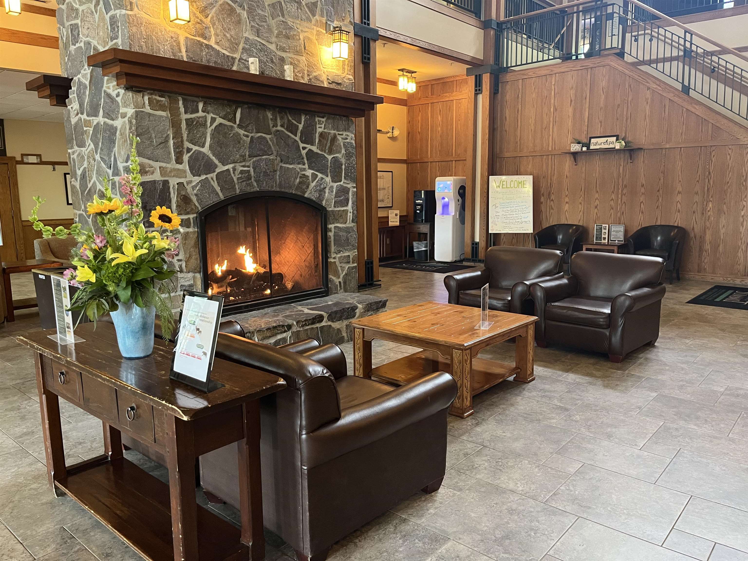 Lobby of the Grand Summit