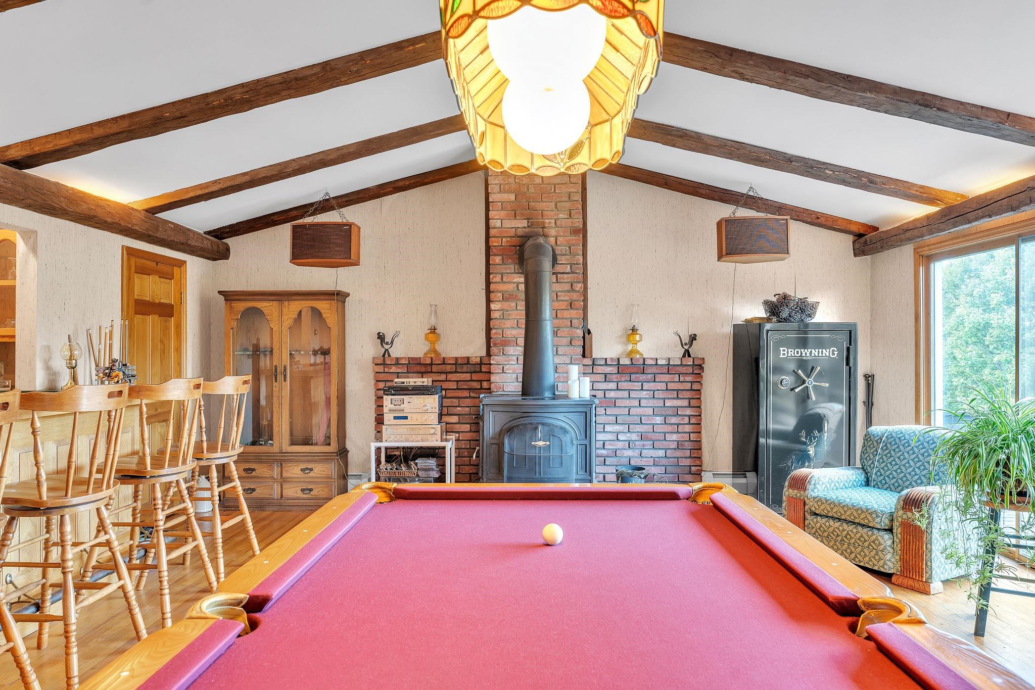 Great room w/ wet bar