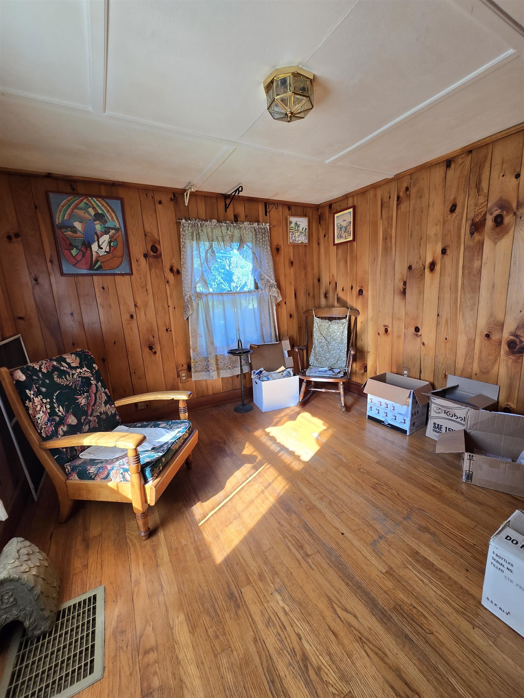 2nd level bedroom