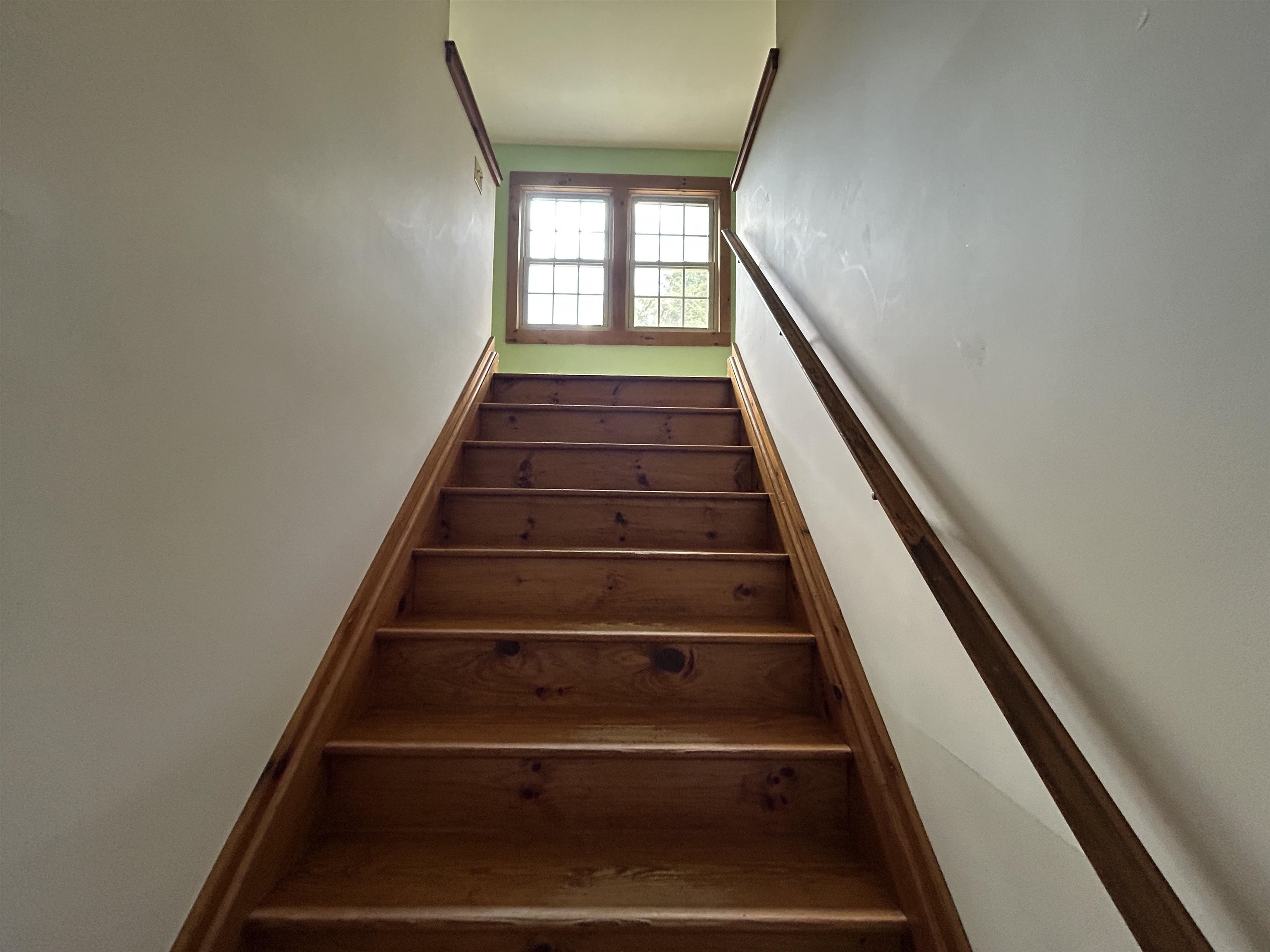 leading to 2nd floor bedrooms