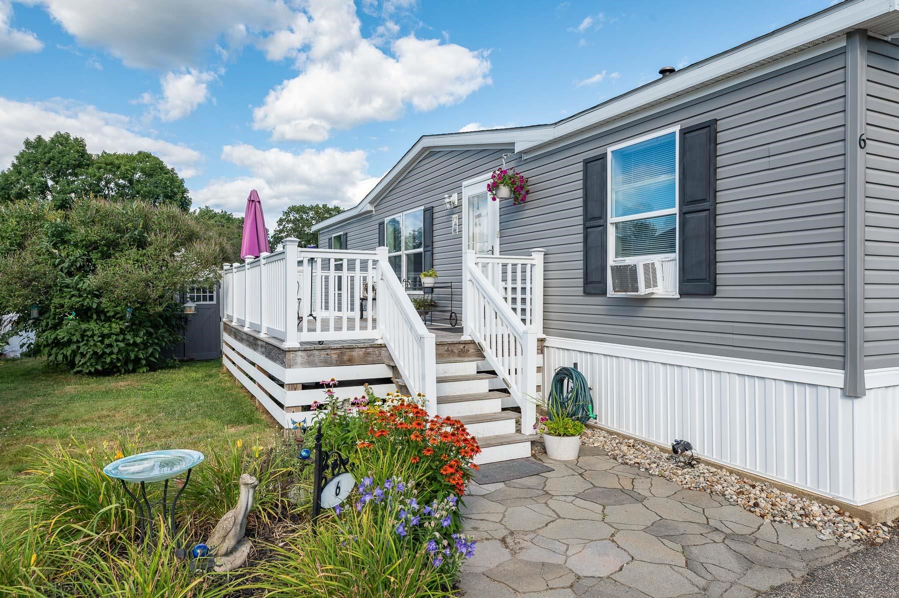 MLS 5053367: 6 Wanda Lane, Exeter NH