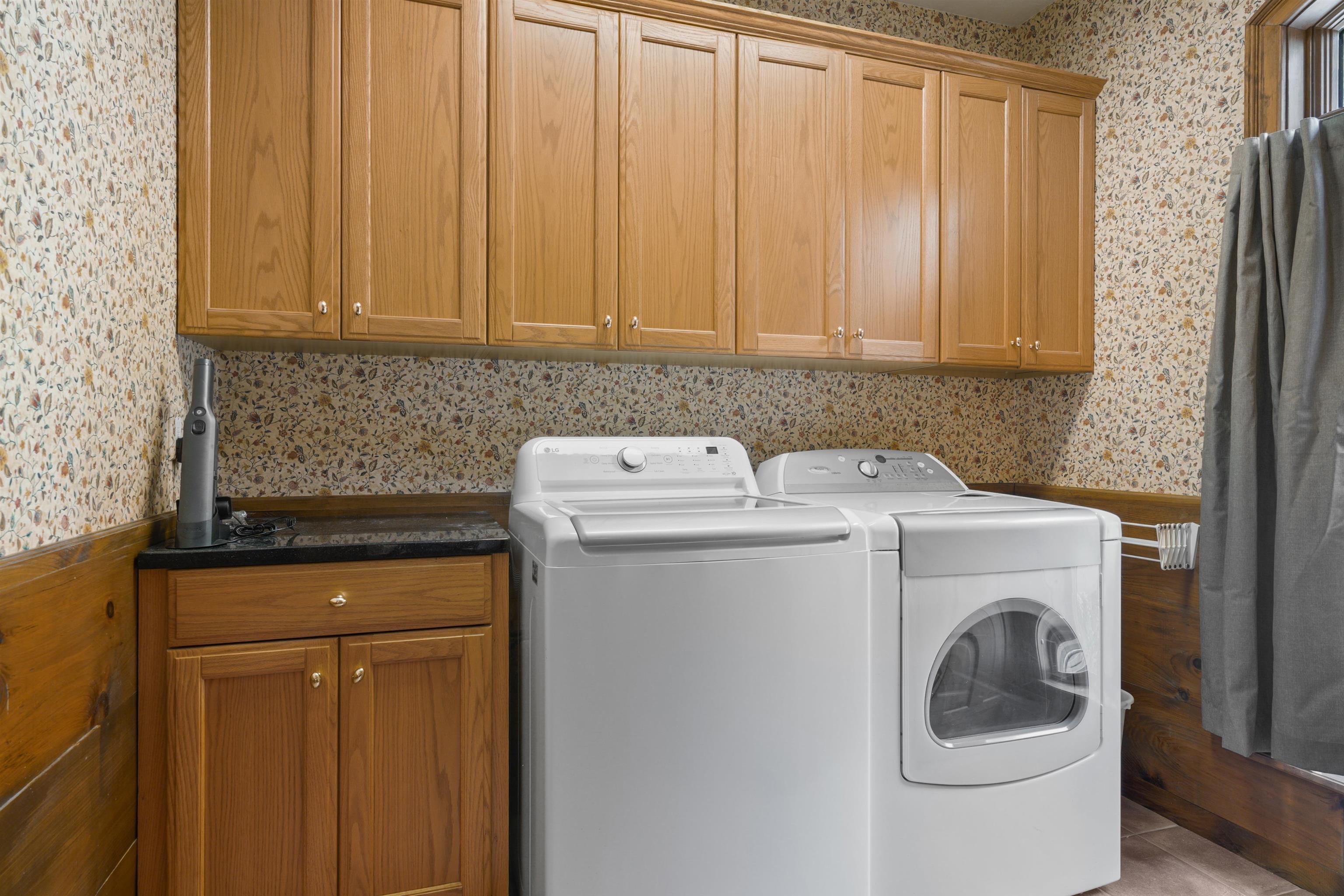 1st floor laundry room