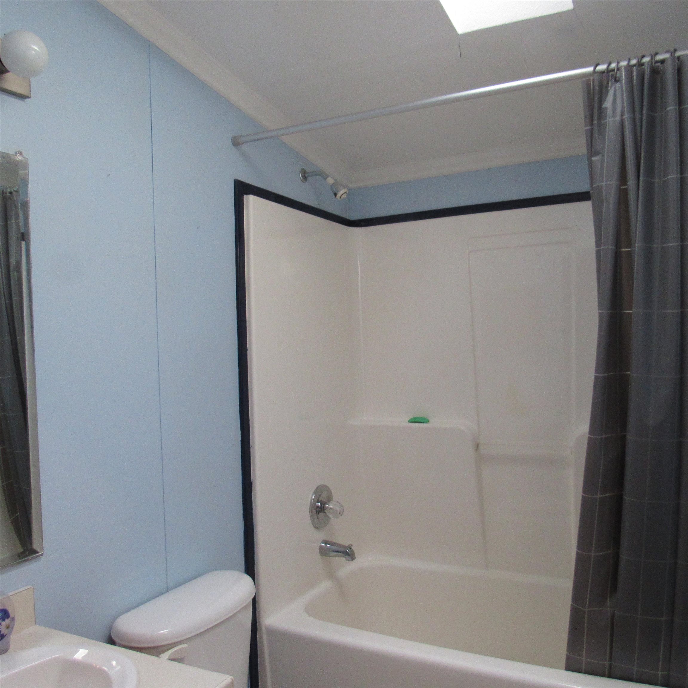 Hallway shower 24145940