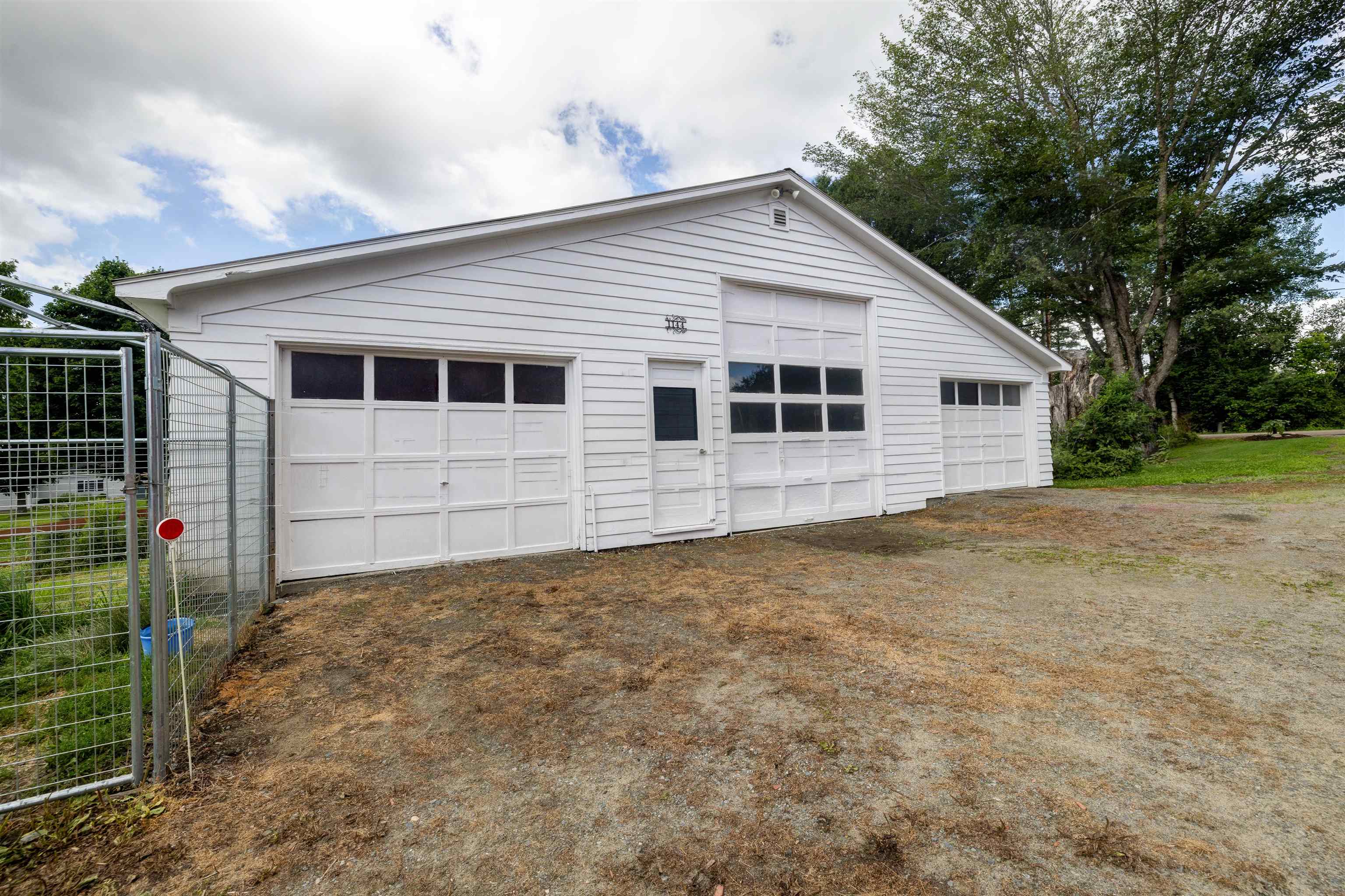 Three bay garage