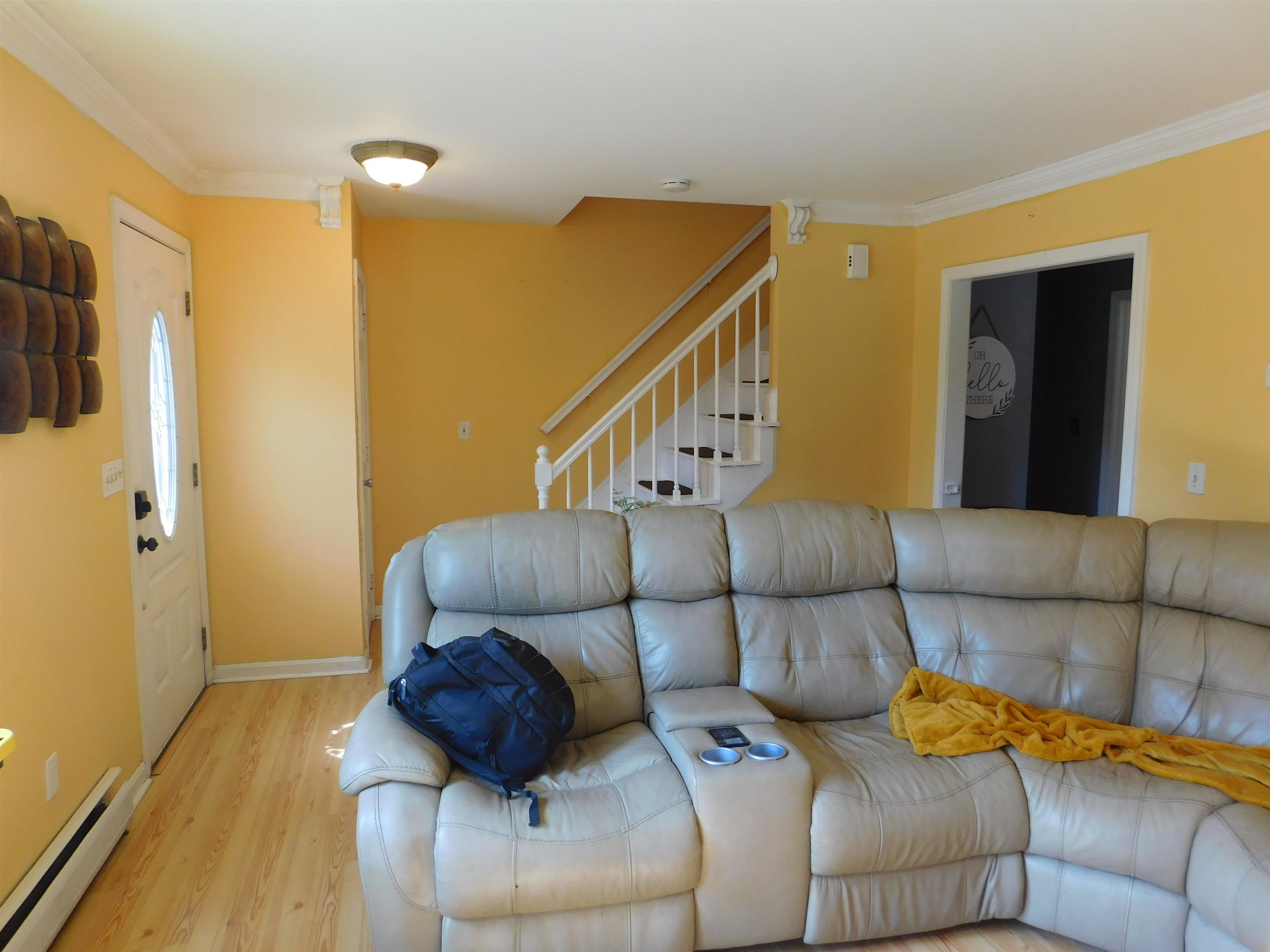 Photo 8 of 35