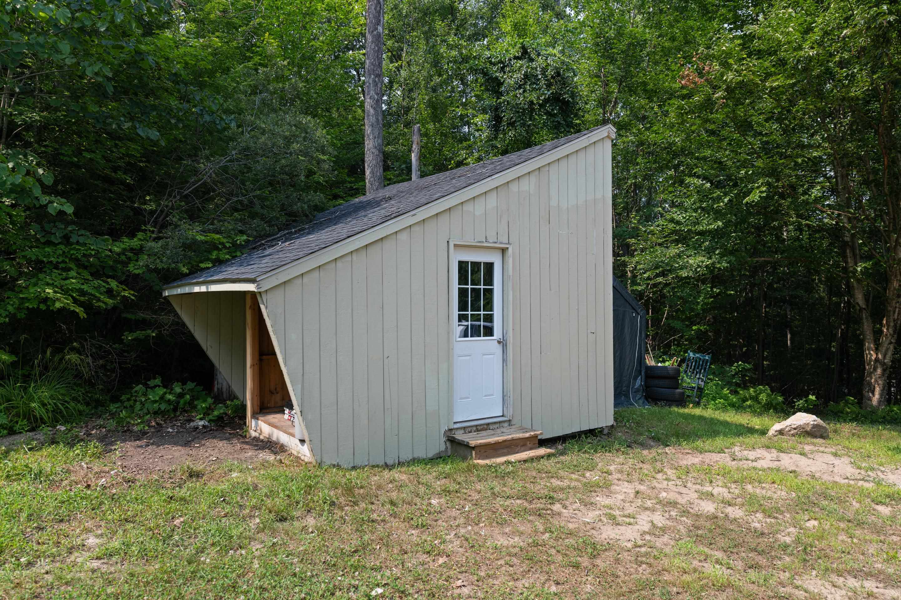 Great shed for all your outdoor equipment or toys