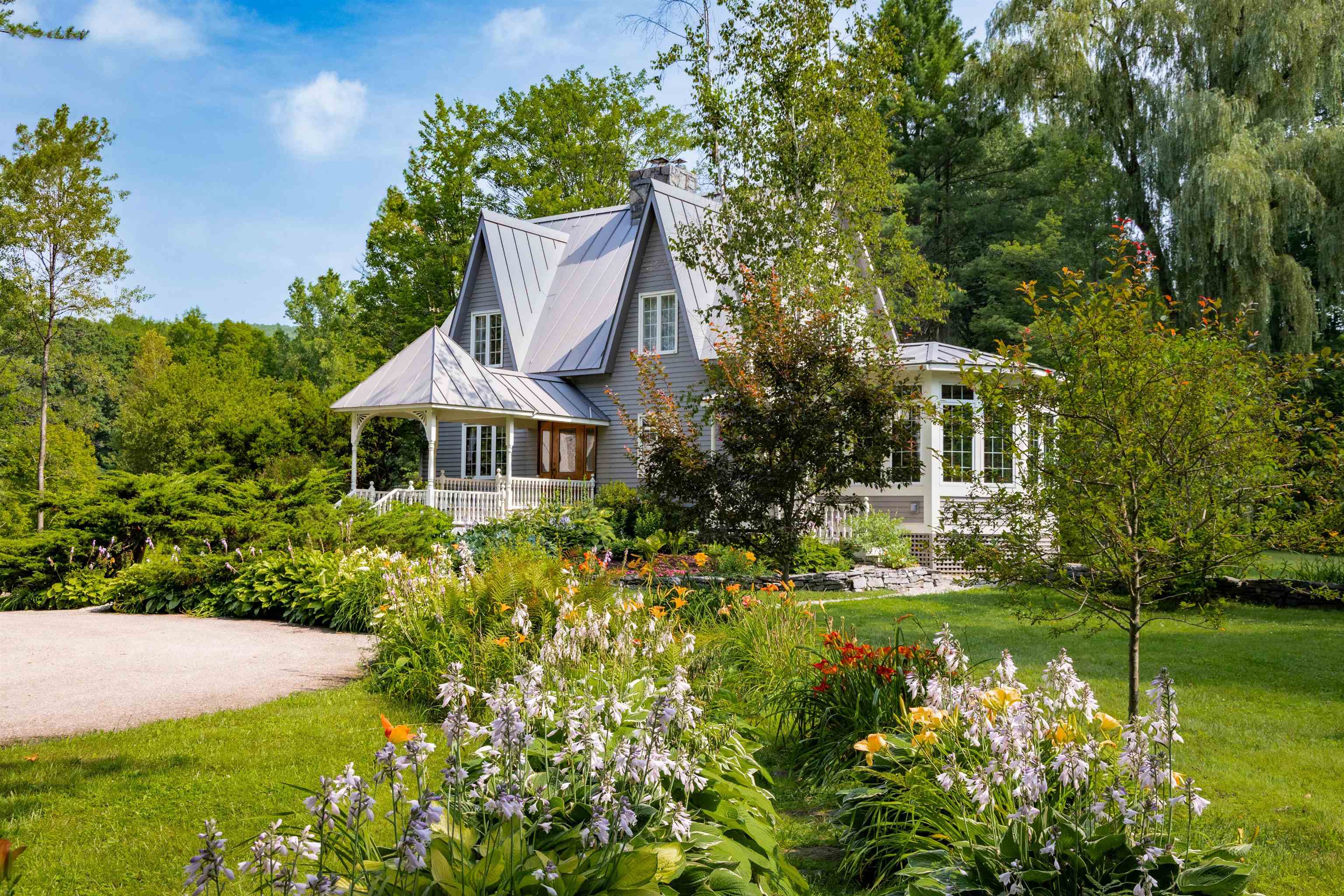 Homes for sale in Charlotte, VT | 283 Higbee Rd, Charlotte, VT 05445 | MLS# 5055429