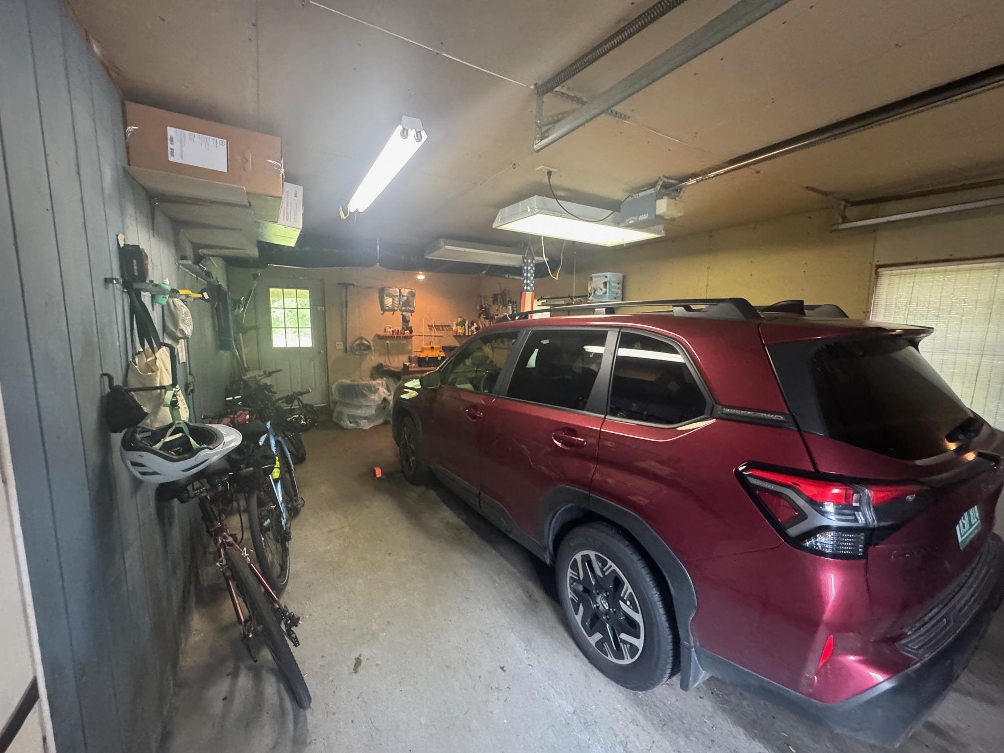 Oversized 1 Car Garage