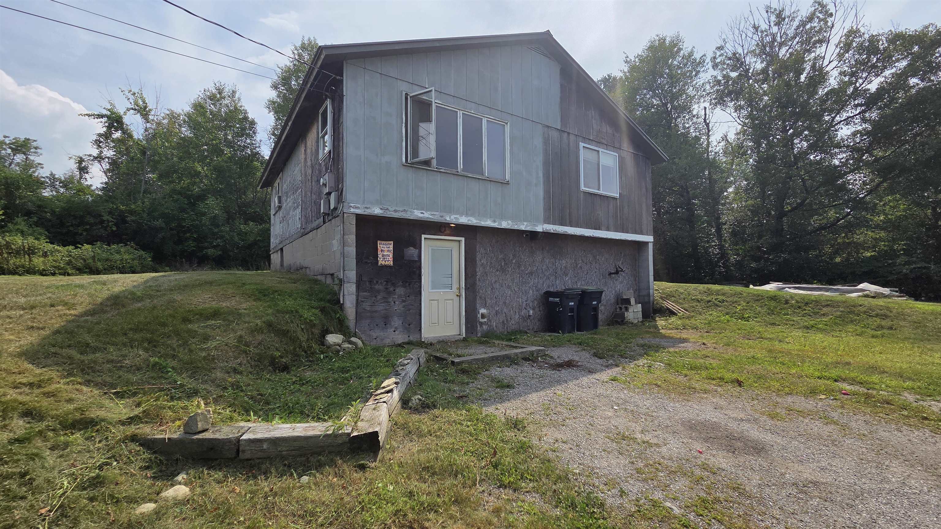 ENFIELD NH Home for sale $$199,900 | $208 per sq.ft.