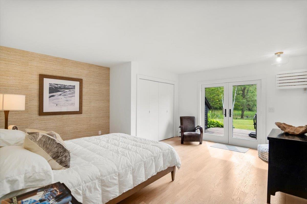 main floor guest room