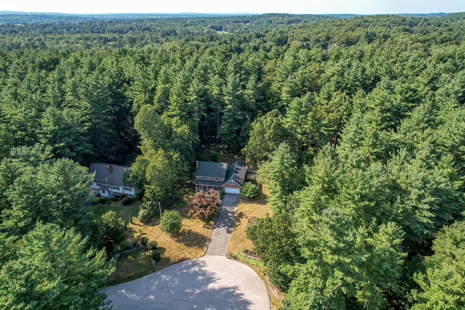 Homes for sale in Hudson, NH | 22 Old Coach Rd, Hudson, NH 03051 | MLS# 5055727