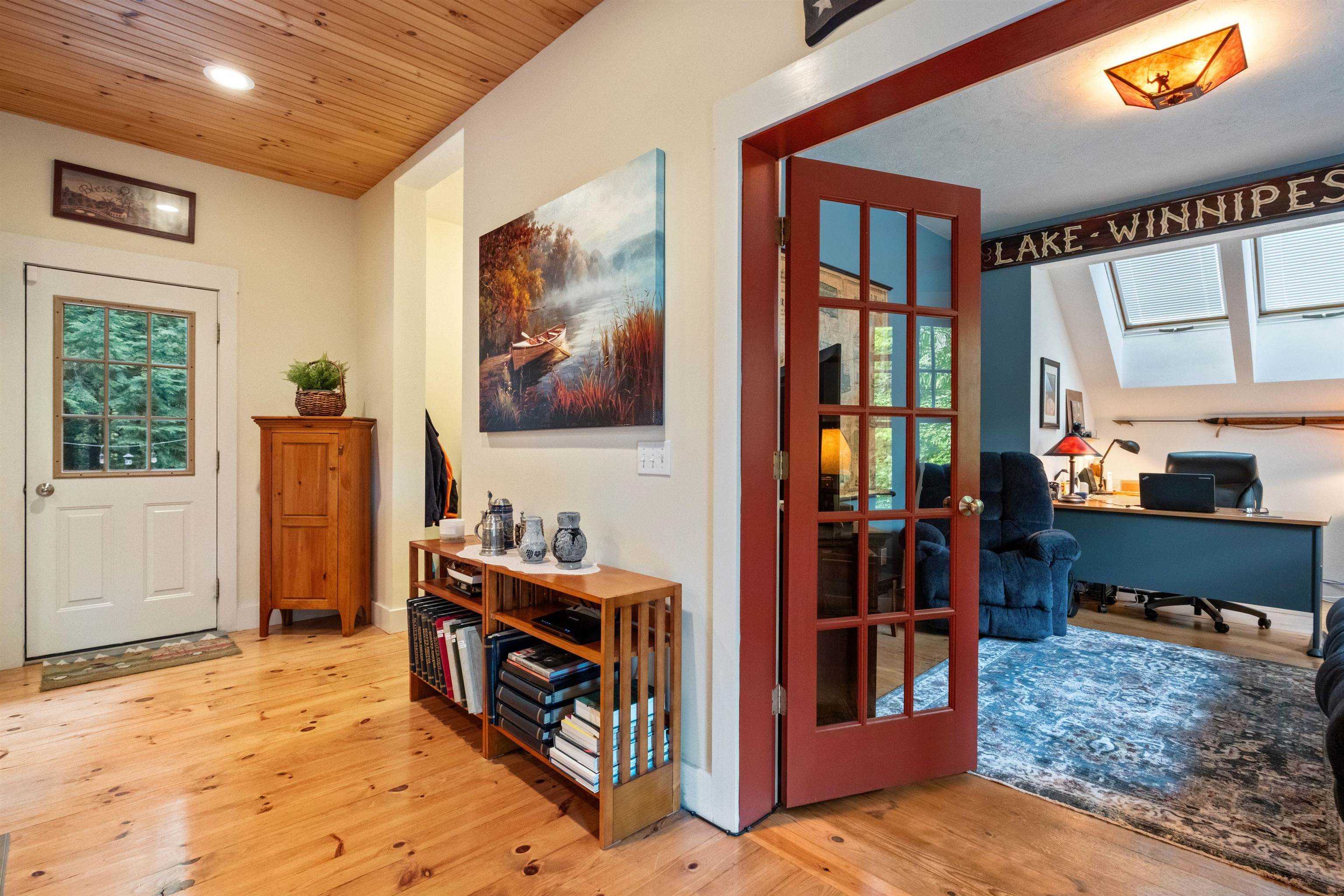 Front Entry Hall 23855697