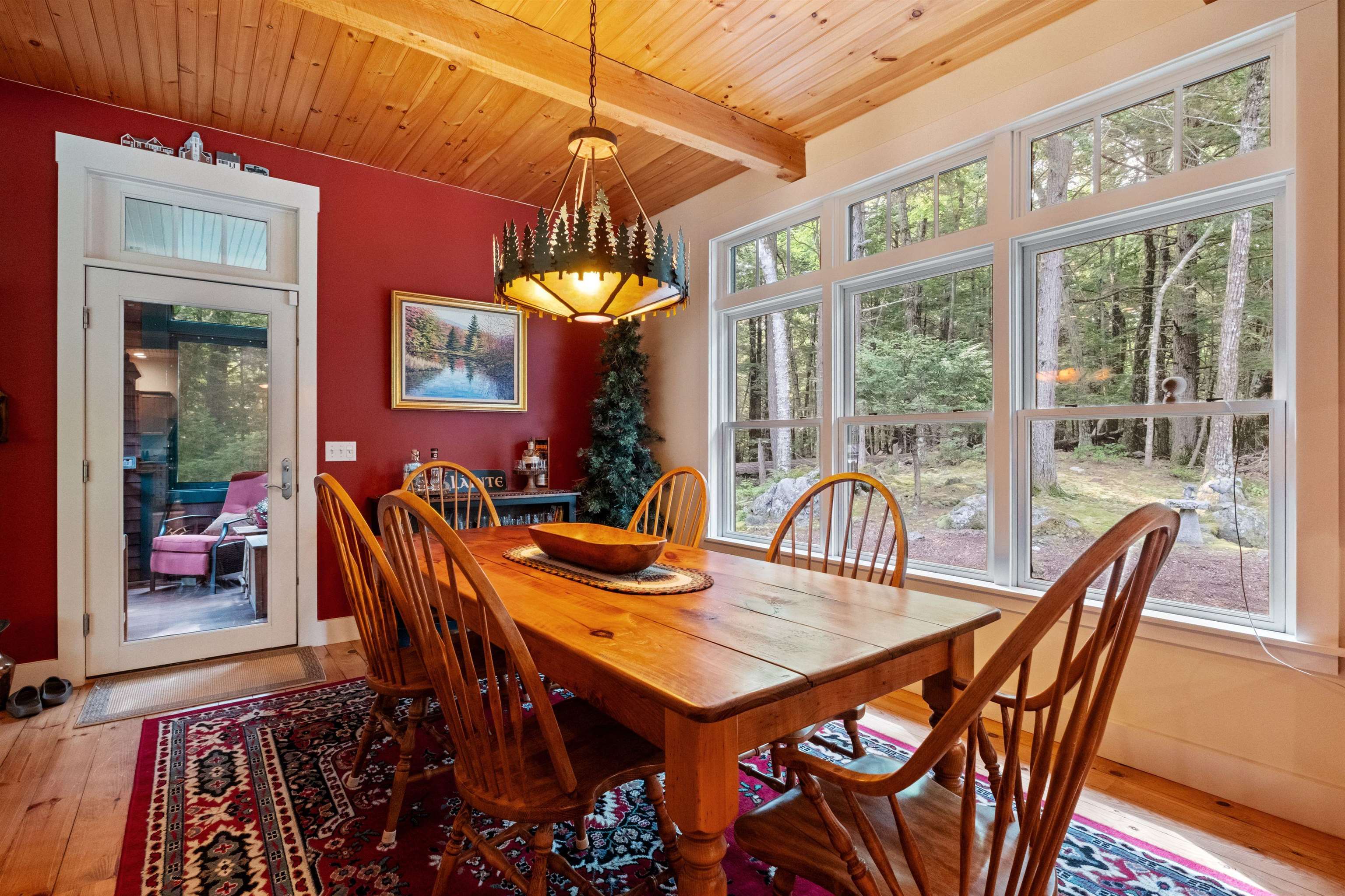 Sunny Dinning Room 23855701