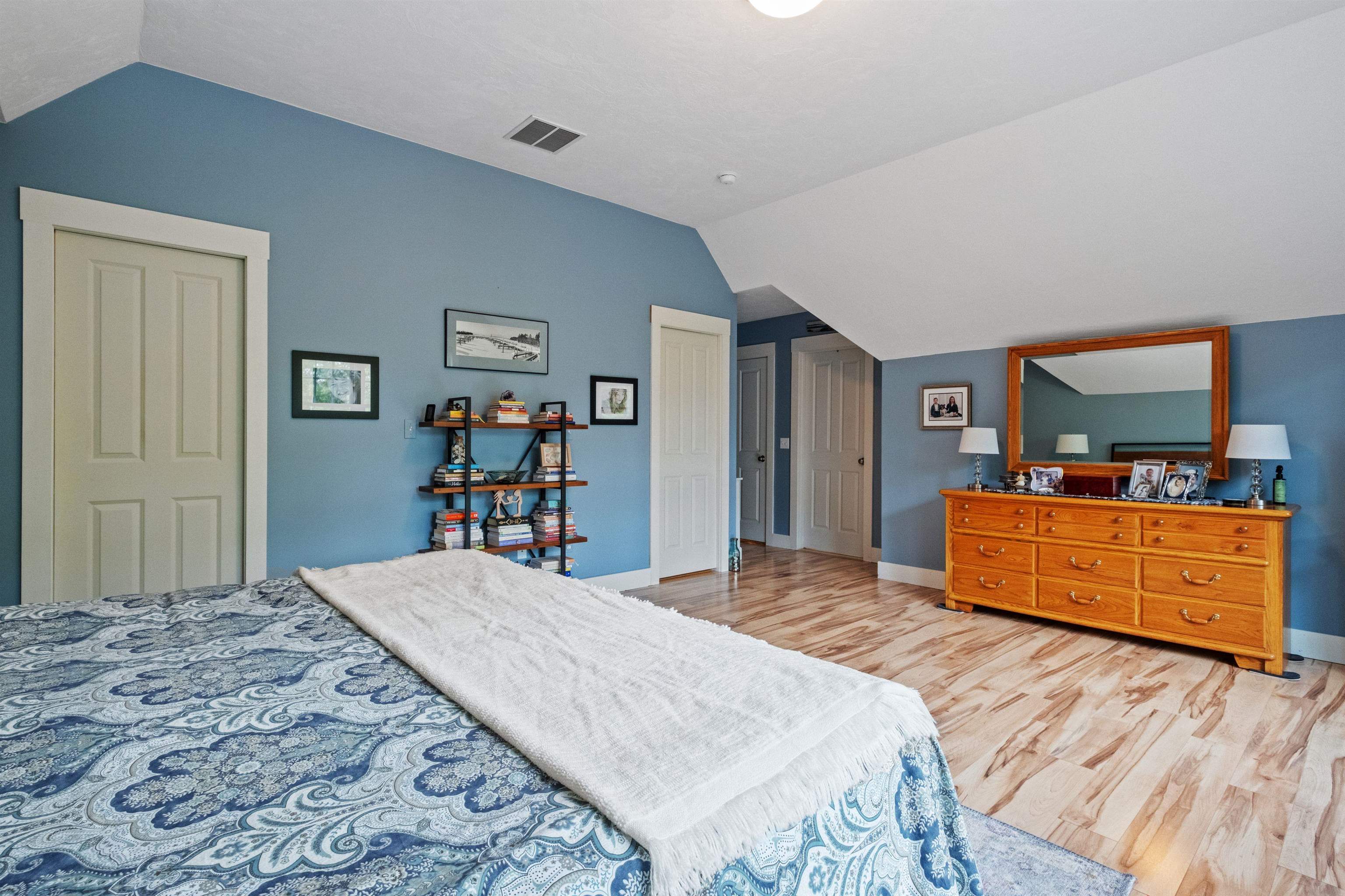 Spacious Primary Suite 23855736
