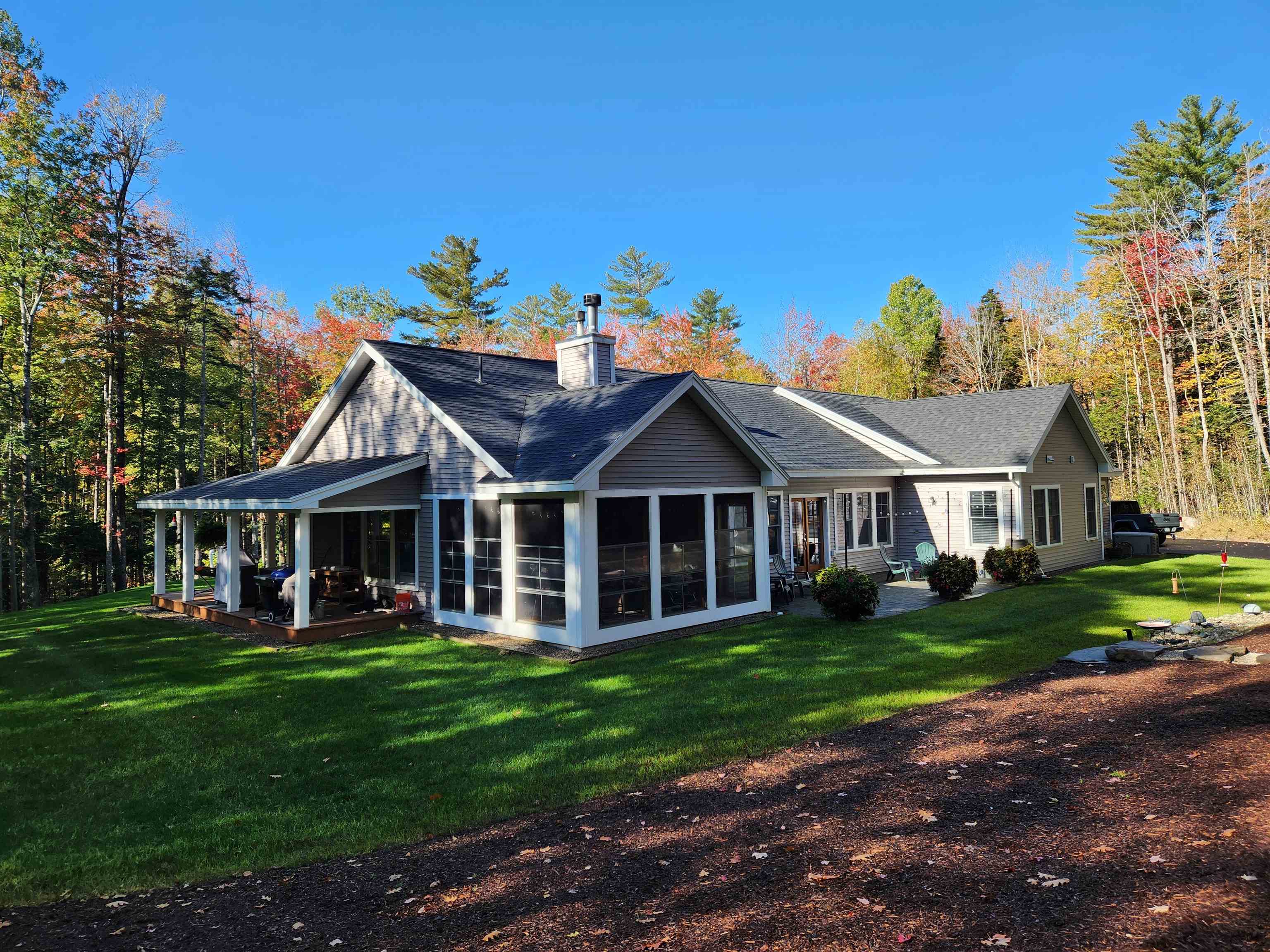 Plenty of yard space
