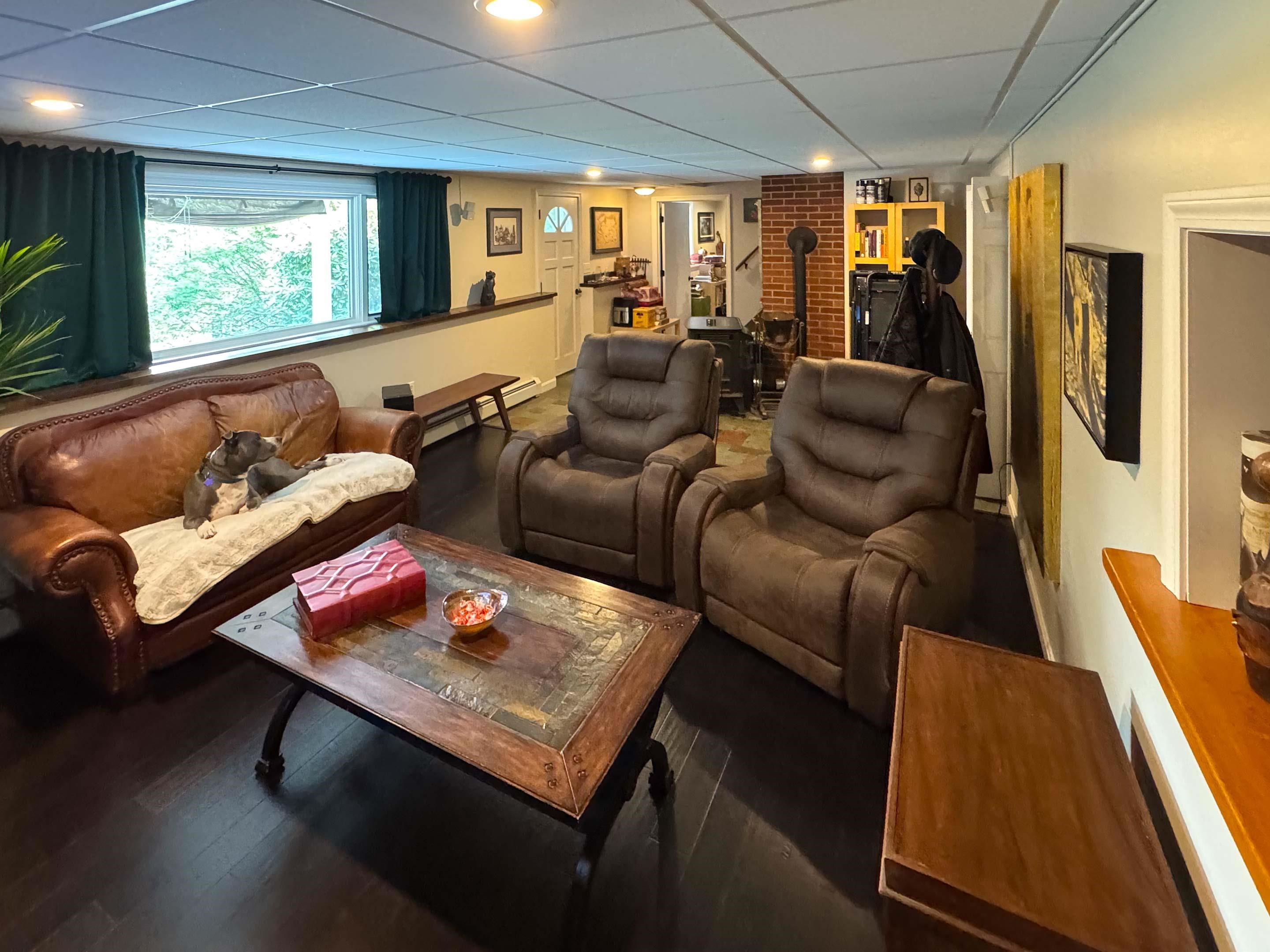 Family/Media Room 23863714