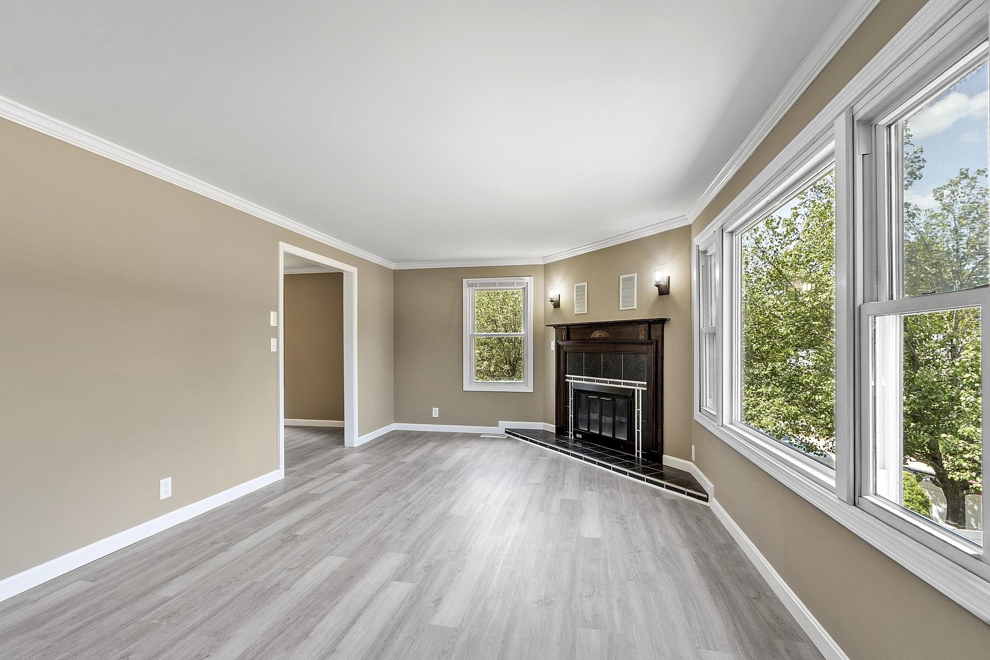 Dinning Room/Living Room 23870725