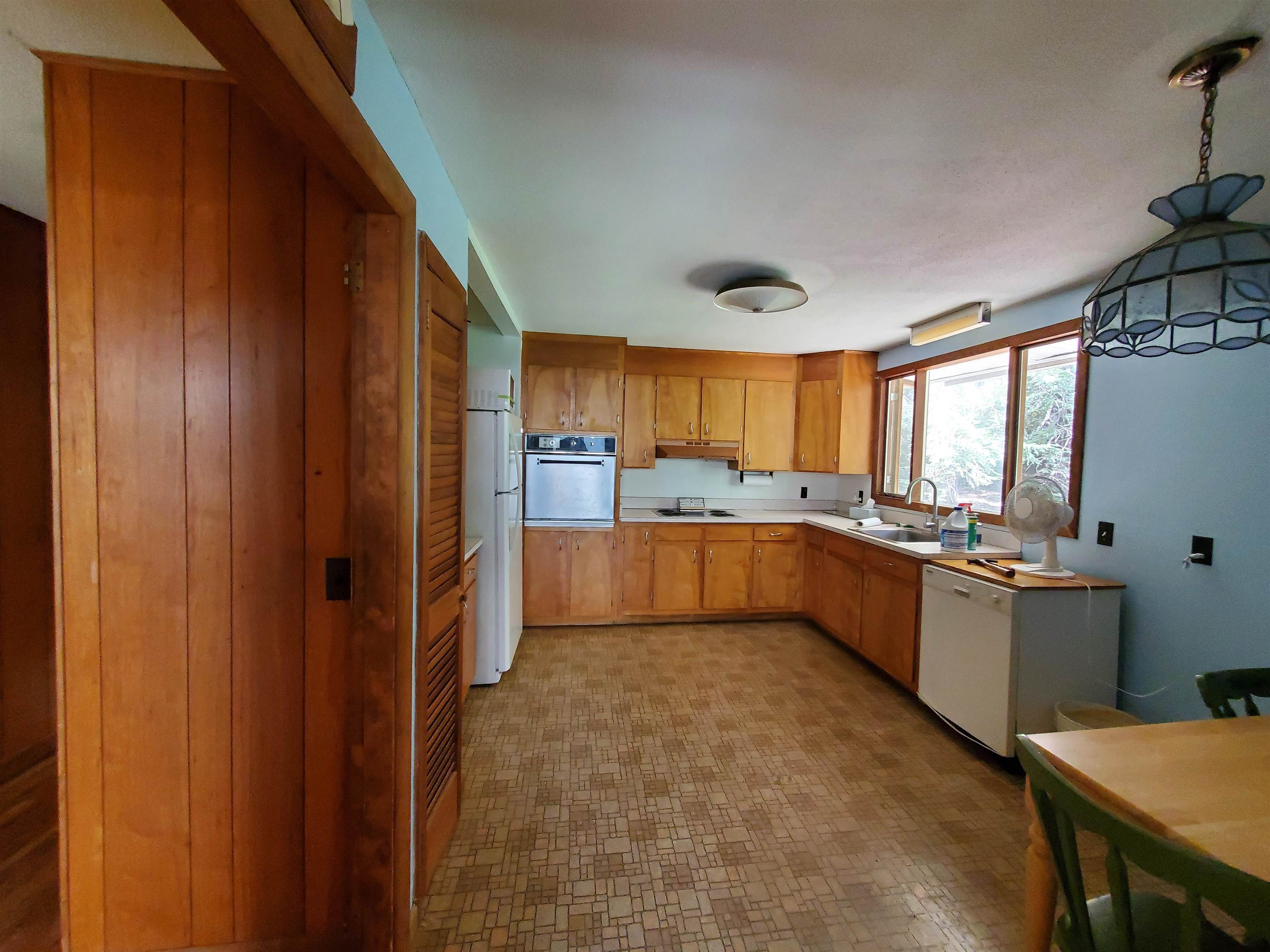 Eat in Kitchen